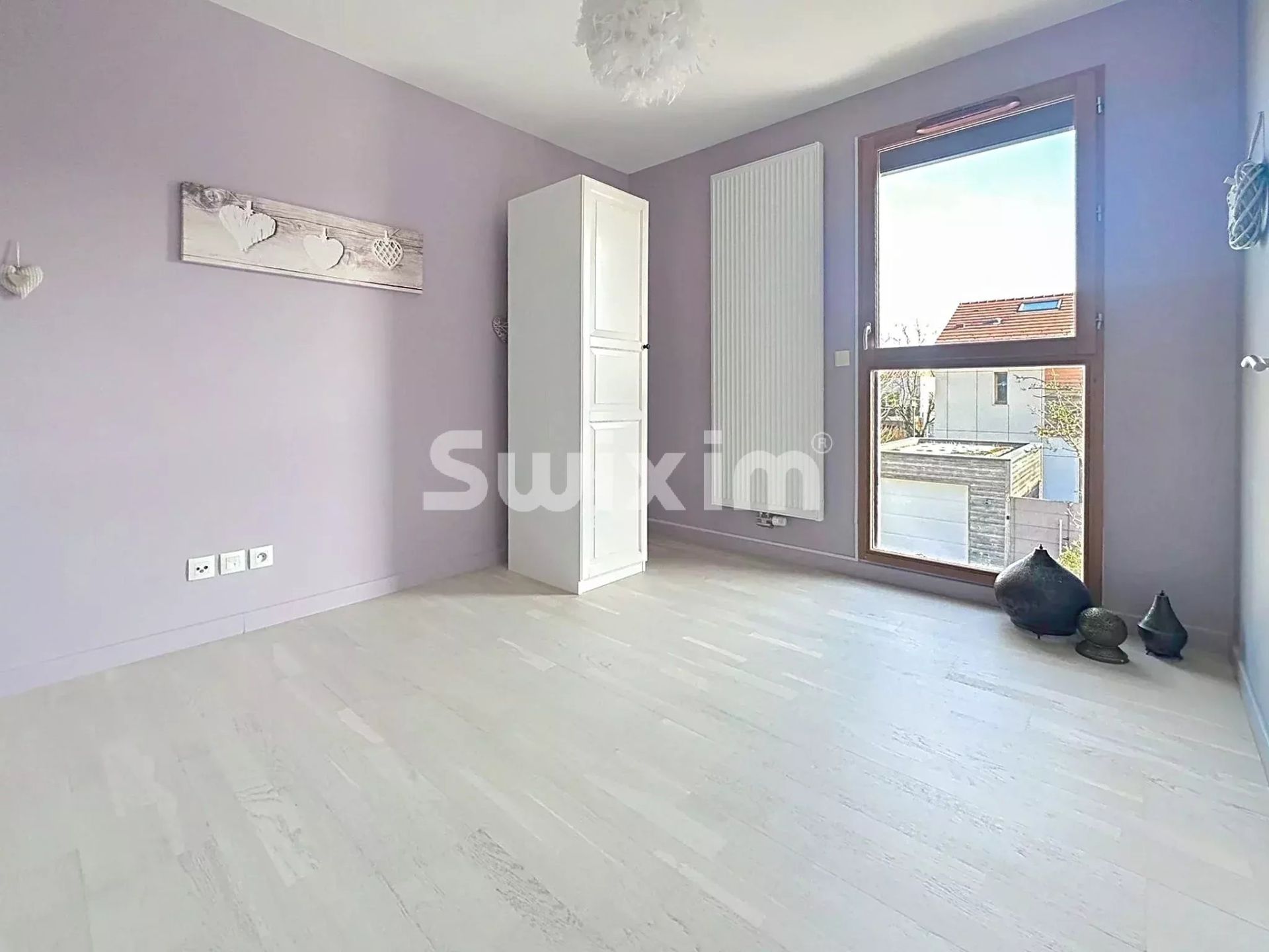 house 5 Rooms for rent on Échenevex (01170)