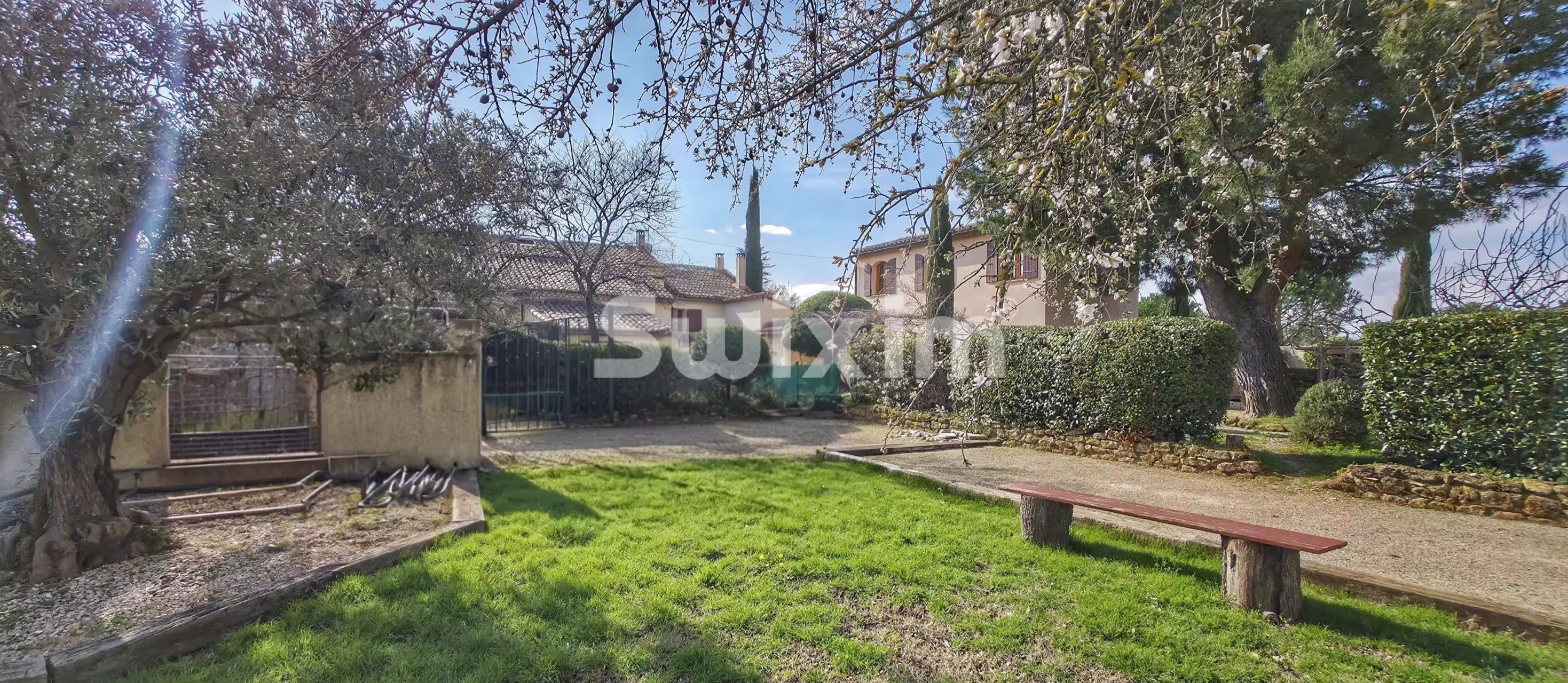 casa 7 Quartos para venda sobre Suze-la-Rousse (26790)