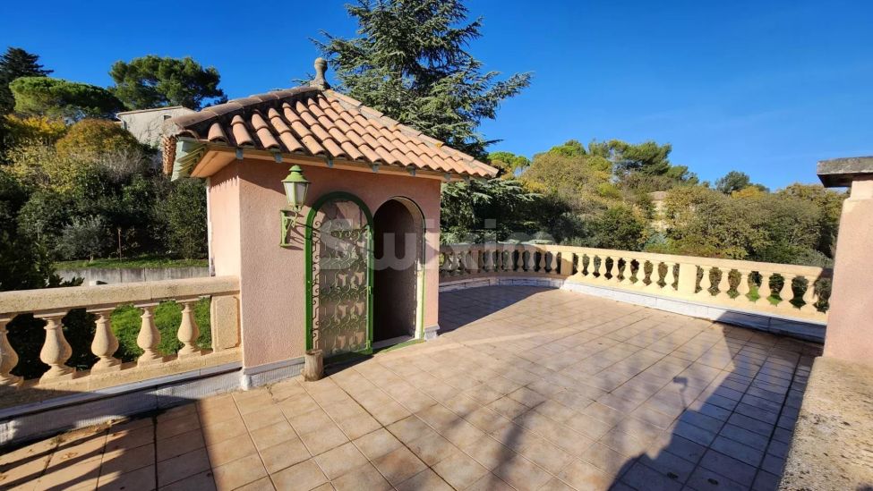 Vendita Appartamento Nîmes 7&nbsp;Camere 181&nbsp;m²