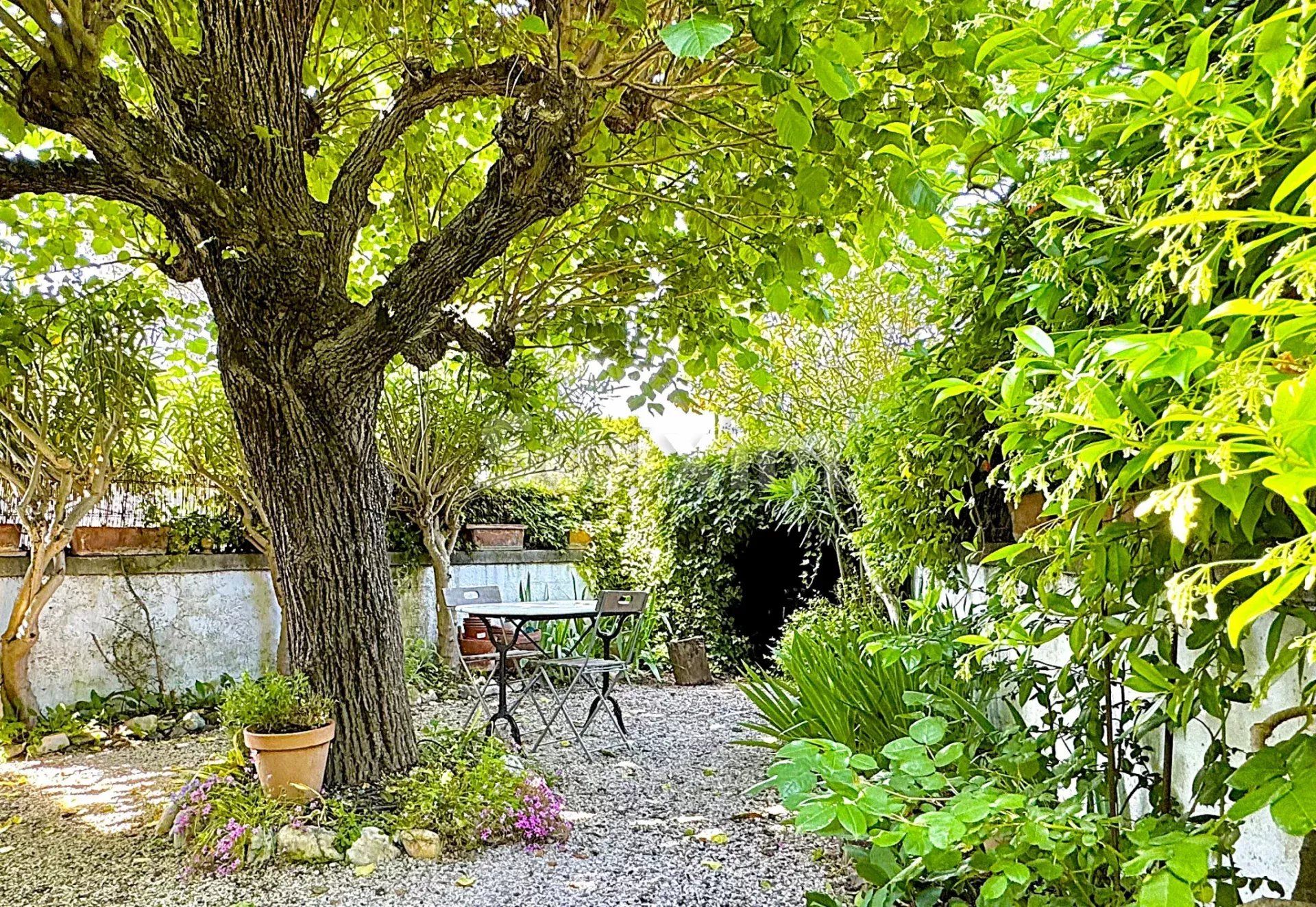 casa 5 Quartos para venda sobre Saint-Hippolyte-de-Caton (30360)