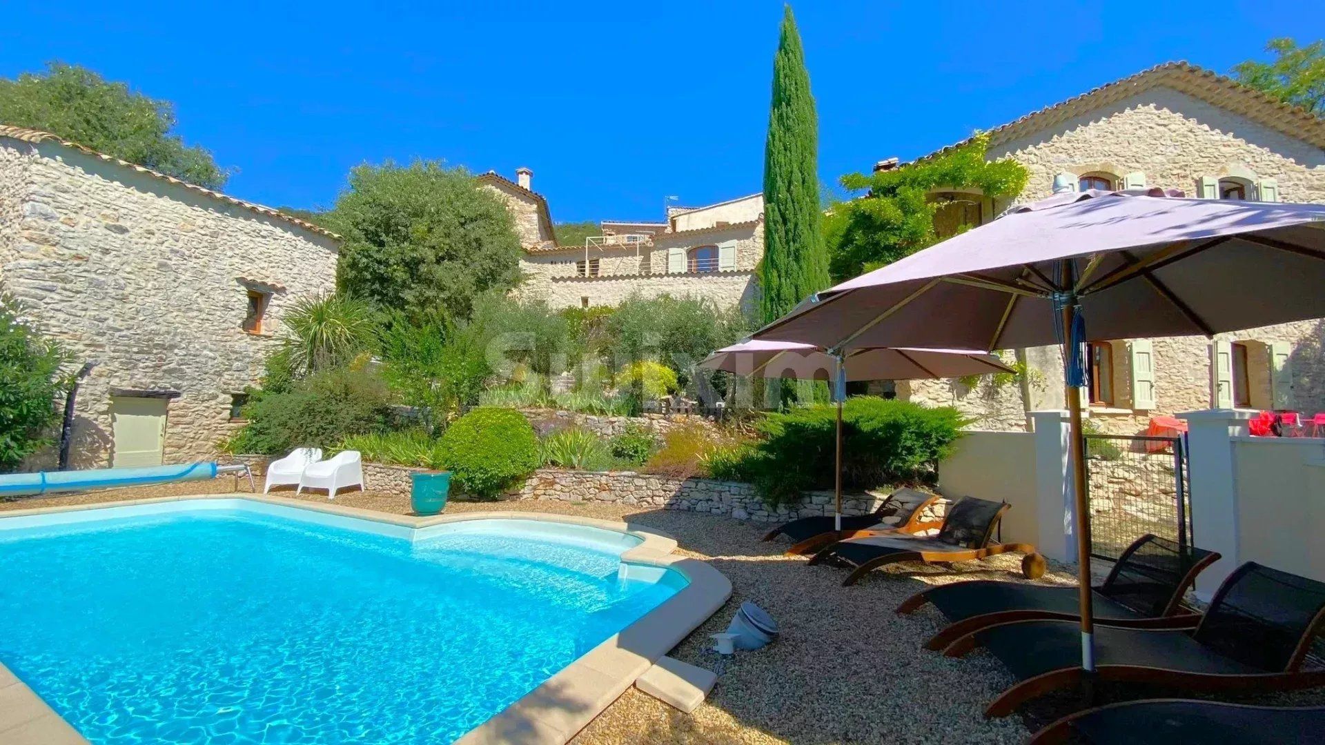 casa 10 Salas en venta en Anduze (30140)