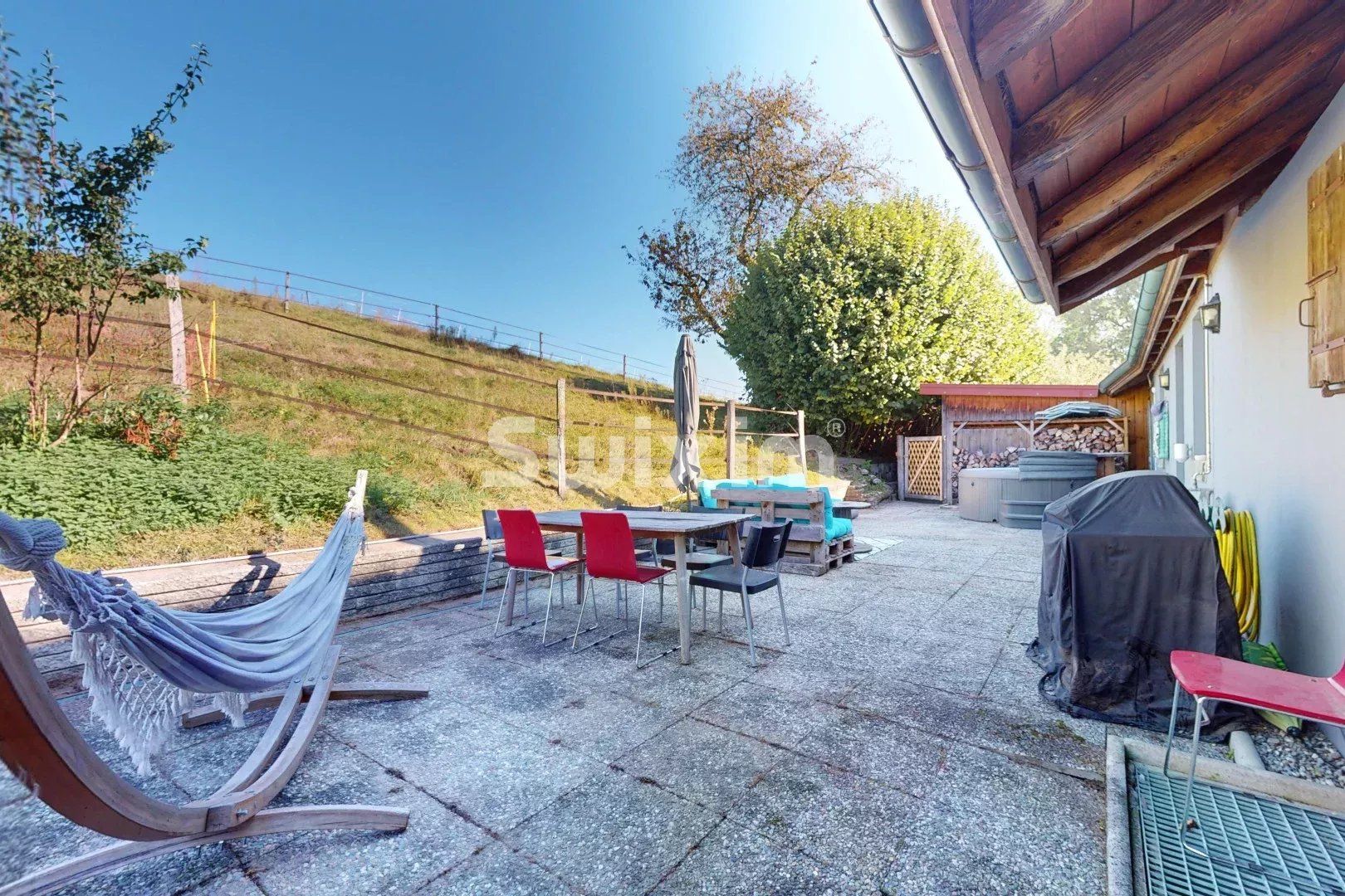 propiedad 12 Salas en venta en Ropraz (1088)