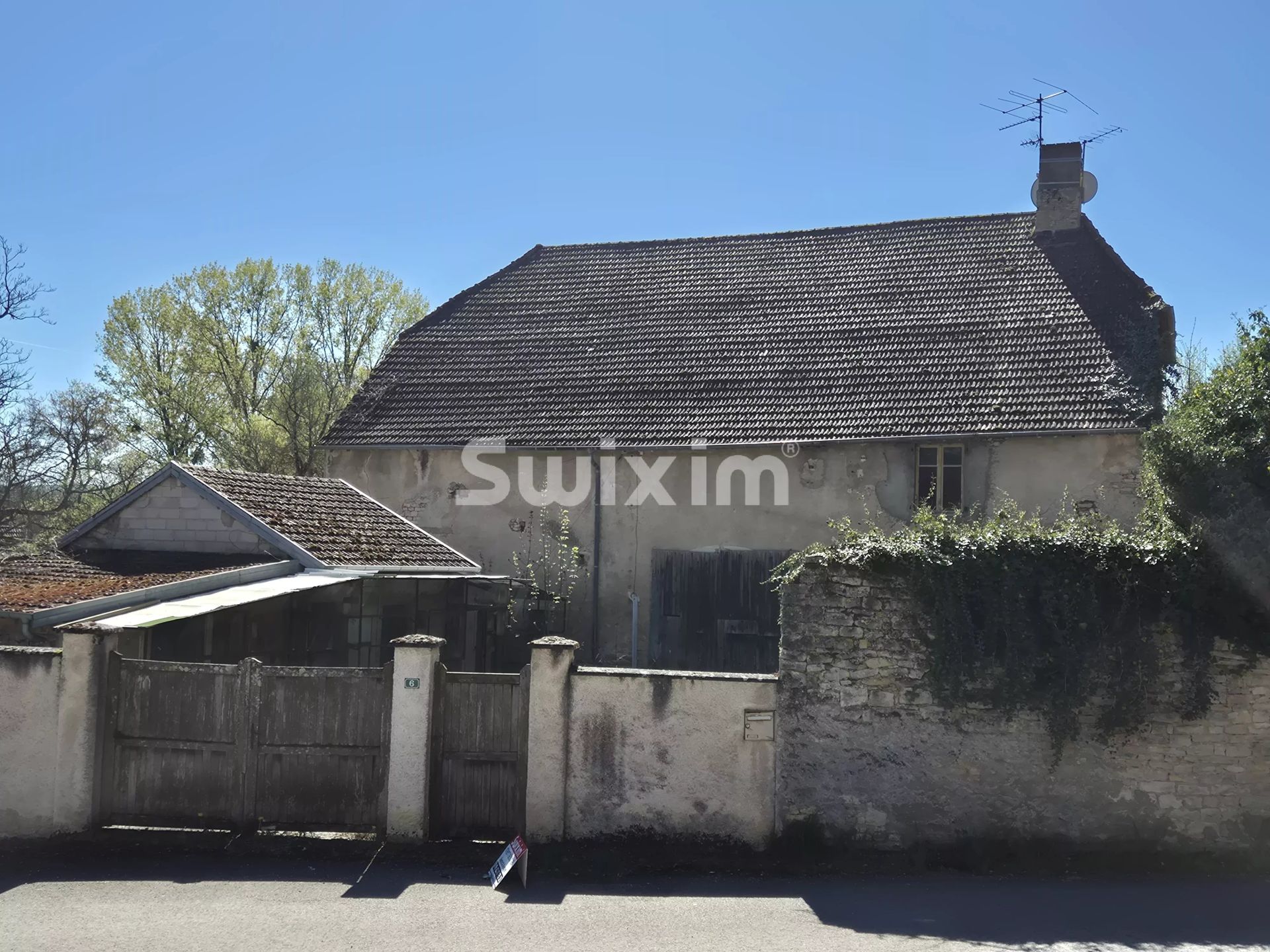 house 4 Rooms for sale on Thervay (39290)