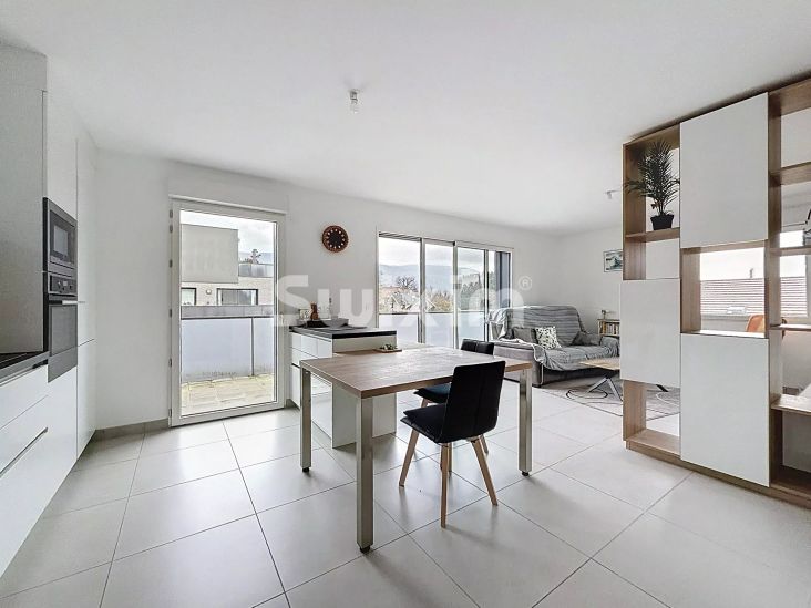 Venta Apartamento Divonne-les-Bains 4&nbsp;Salas 82&nbsp;m²