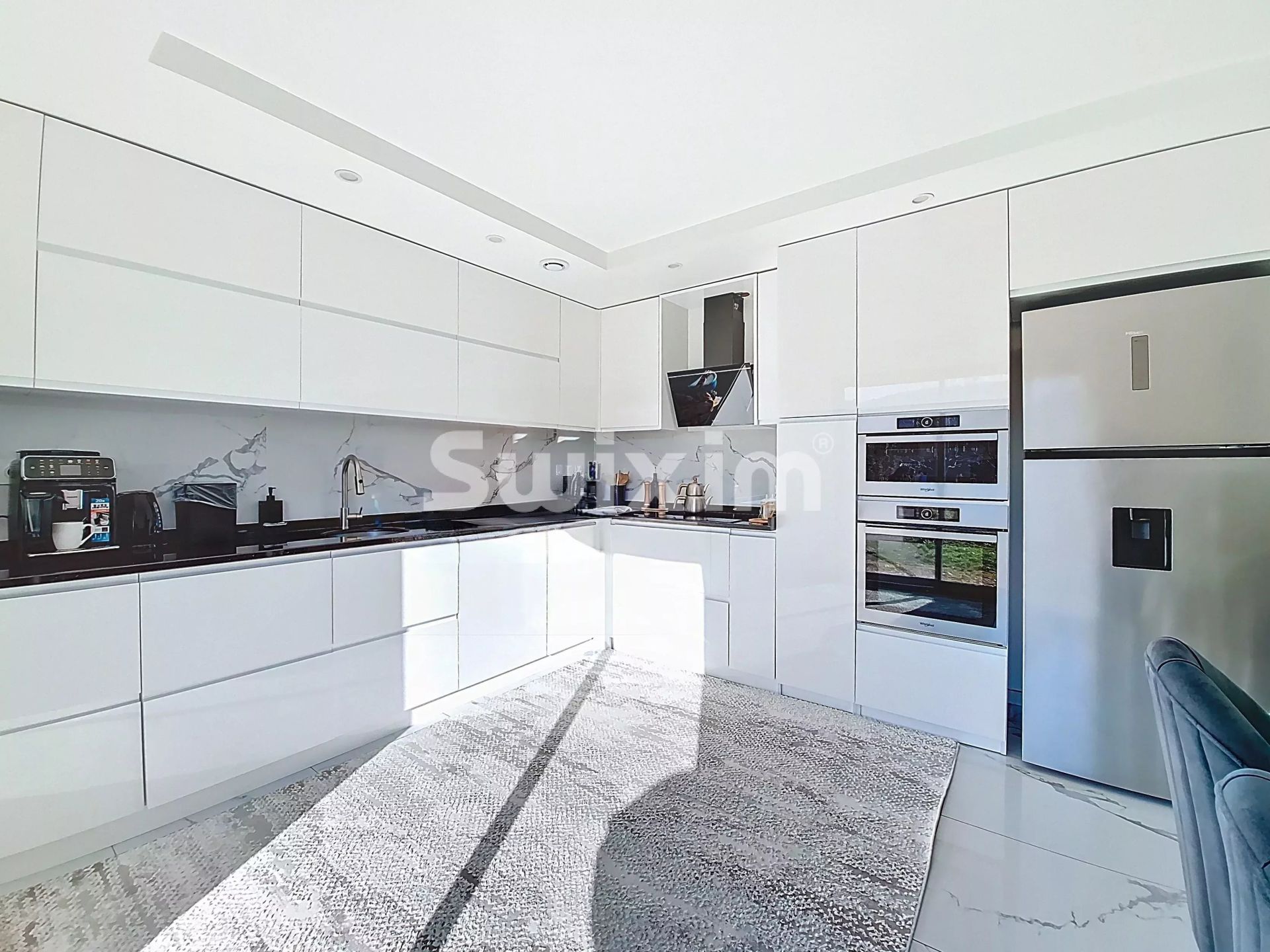 house 5 Rooms for sale on Brion (01460)