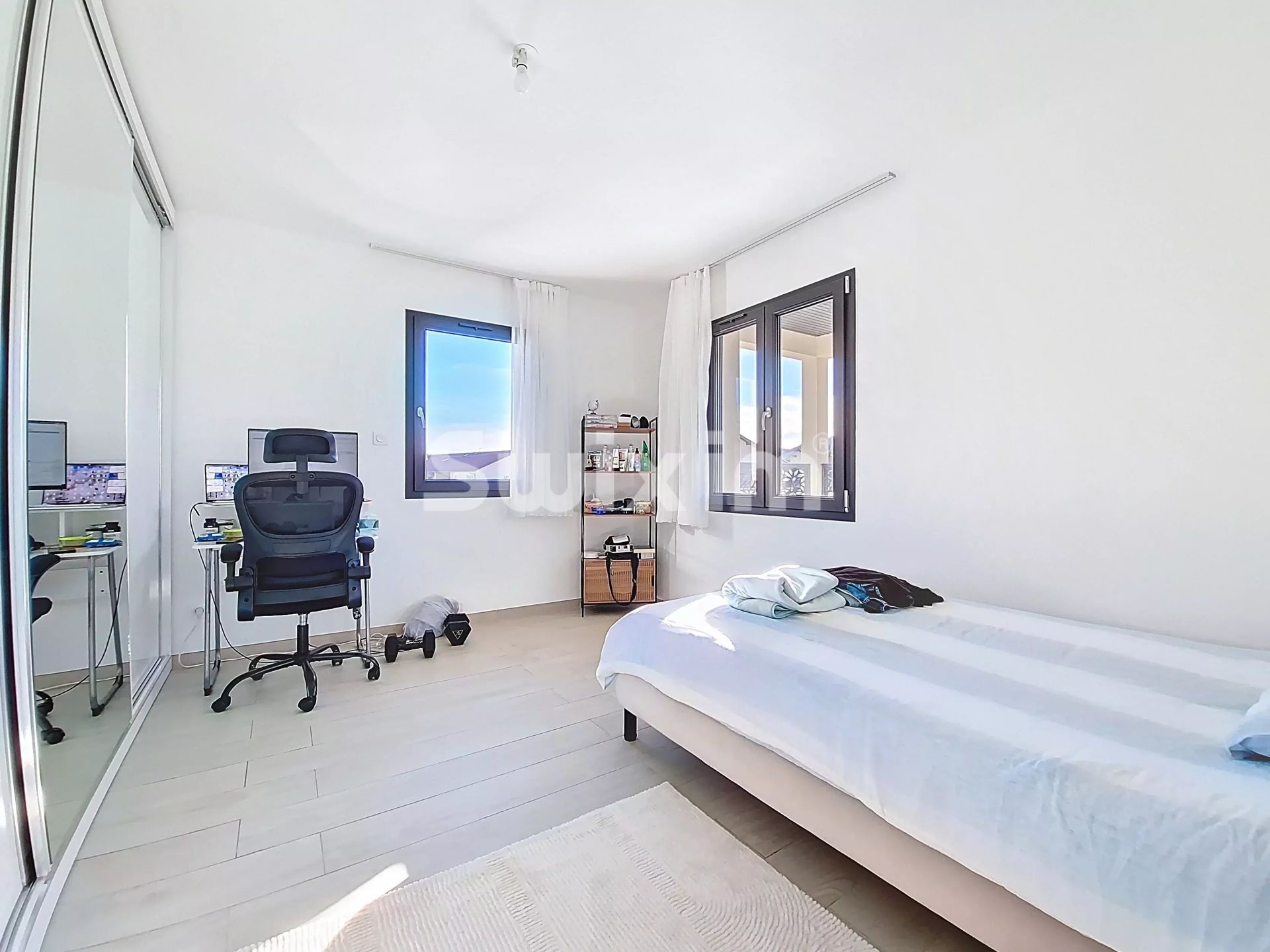 house 5 Rooms for sale on Brion (01460)