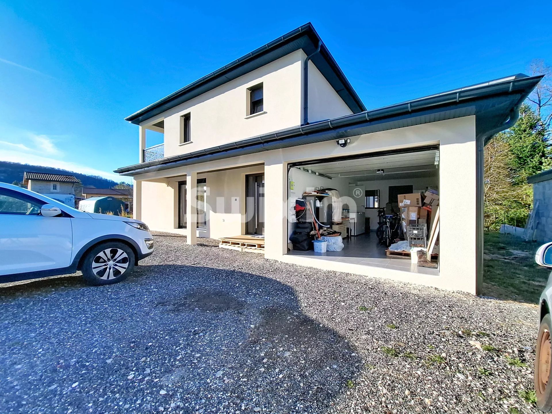 house 5 Rooms for sale on Brion (01460)