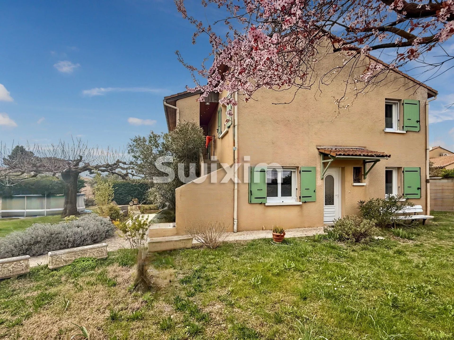 haus 6 Zimmer zum verkauf auf Pierrelatte (26700)