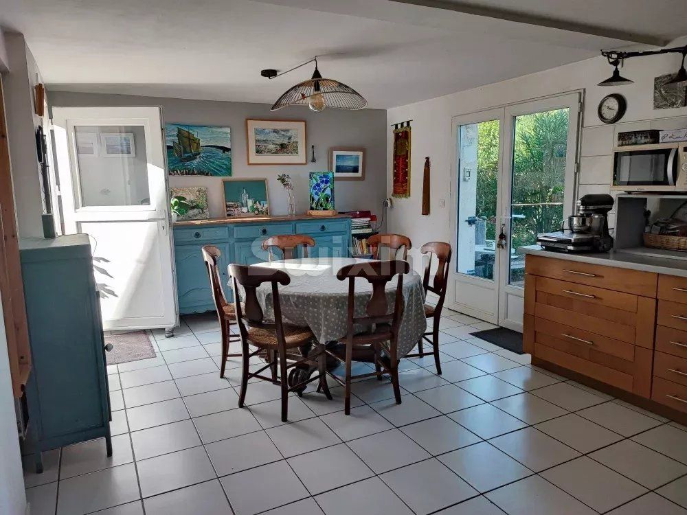 propriedade 10 Quartos para venda sobre Mons (30340)