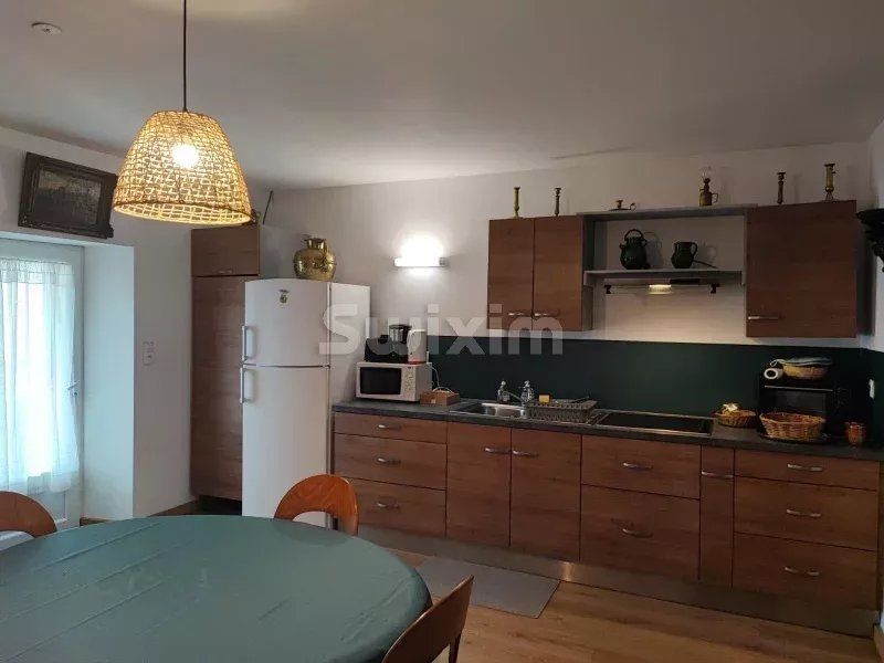 propriedade 10 Quartos para venda sobre Mons (30340)