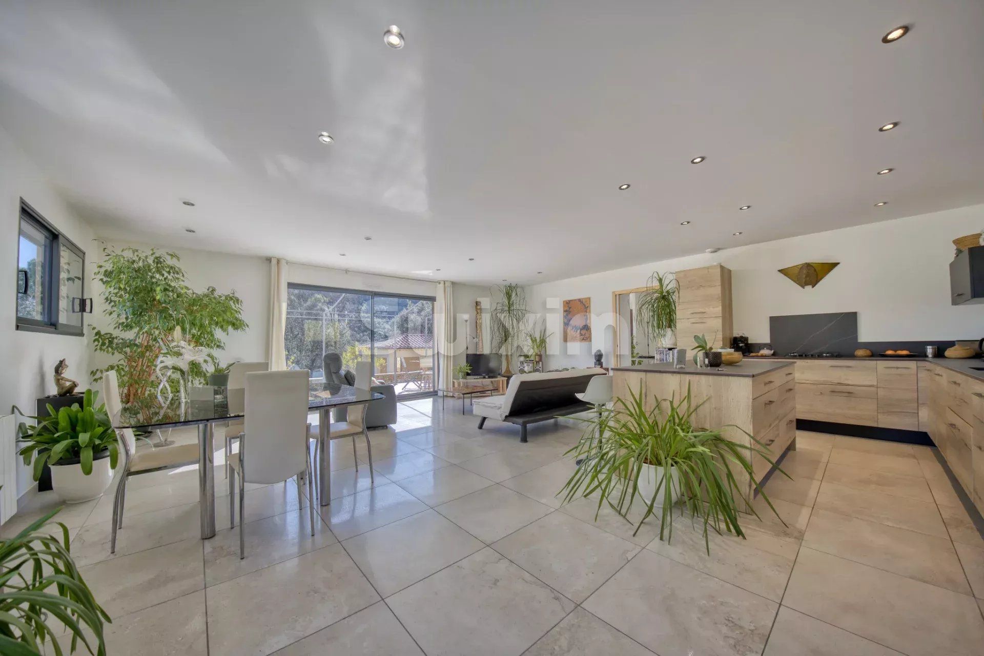 villa 5 Quartos para venda sobre Chambonas (07140)