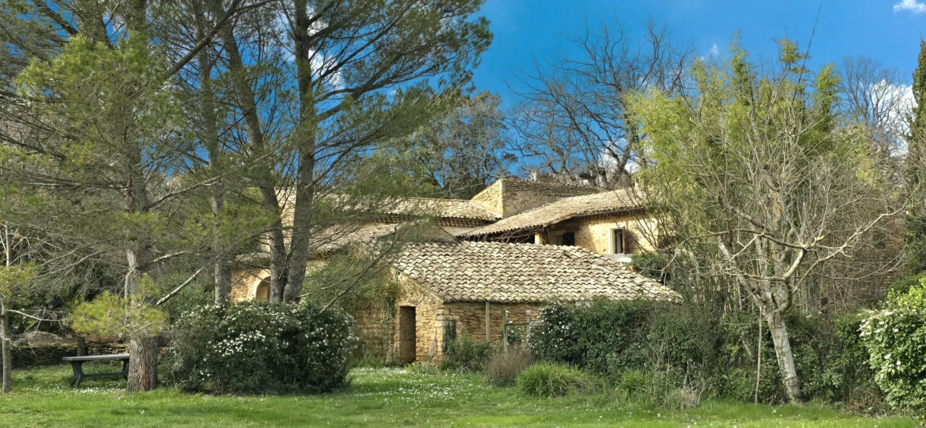 mas 4 Quartos para venda sobre Grignan (26230)