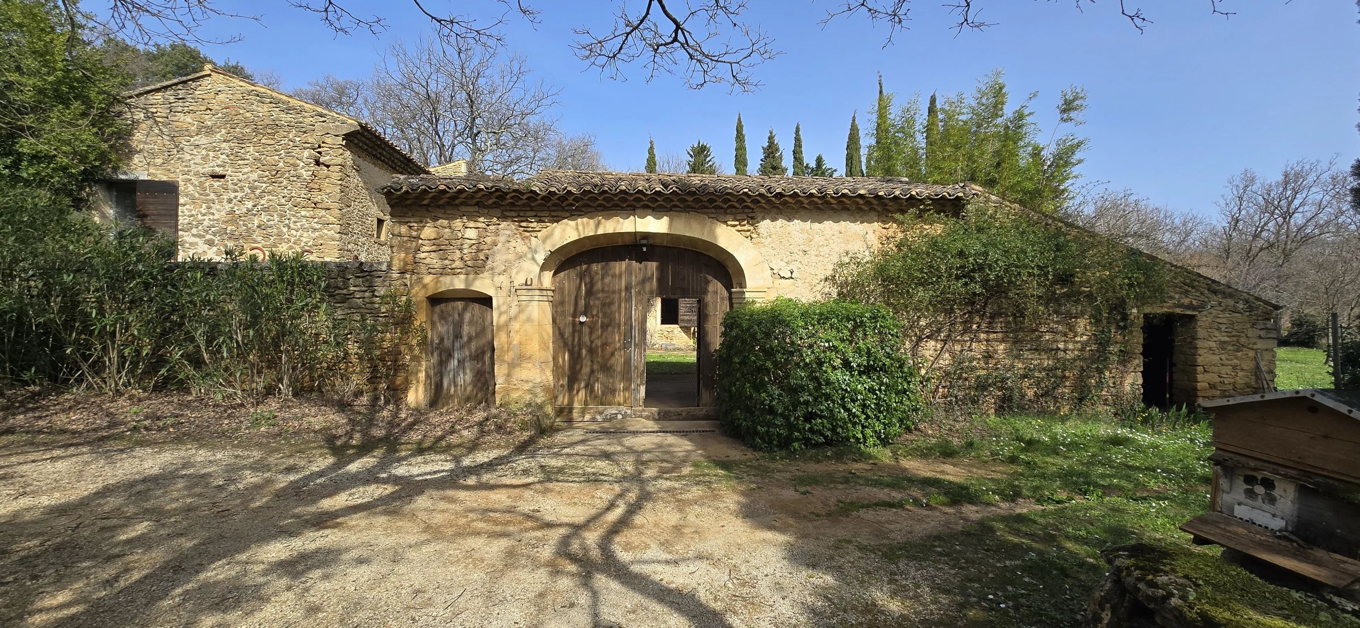 mas 4 Quartos para venda sobre Grignan (26230)