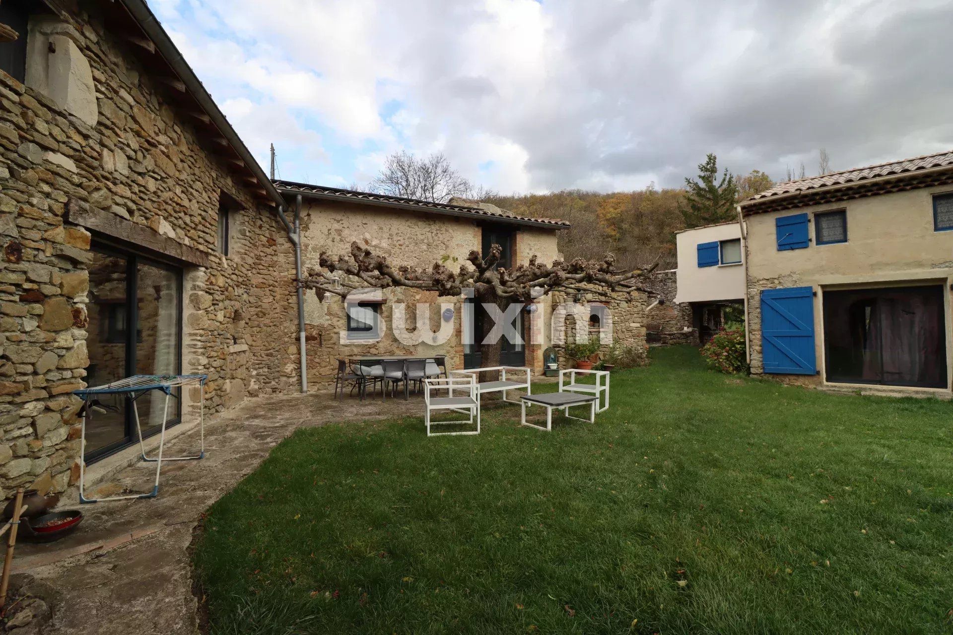 property 10 Rooms for sale on Roynac (26450)