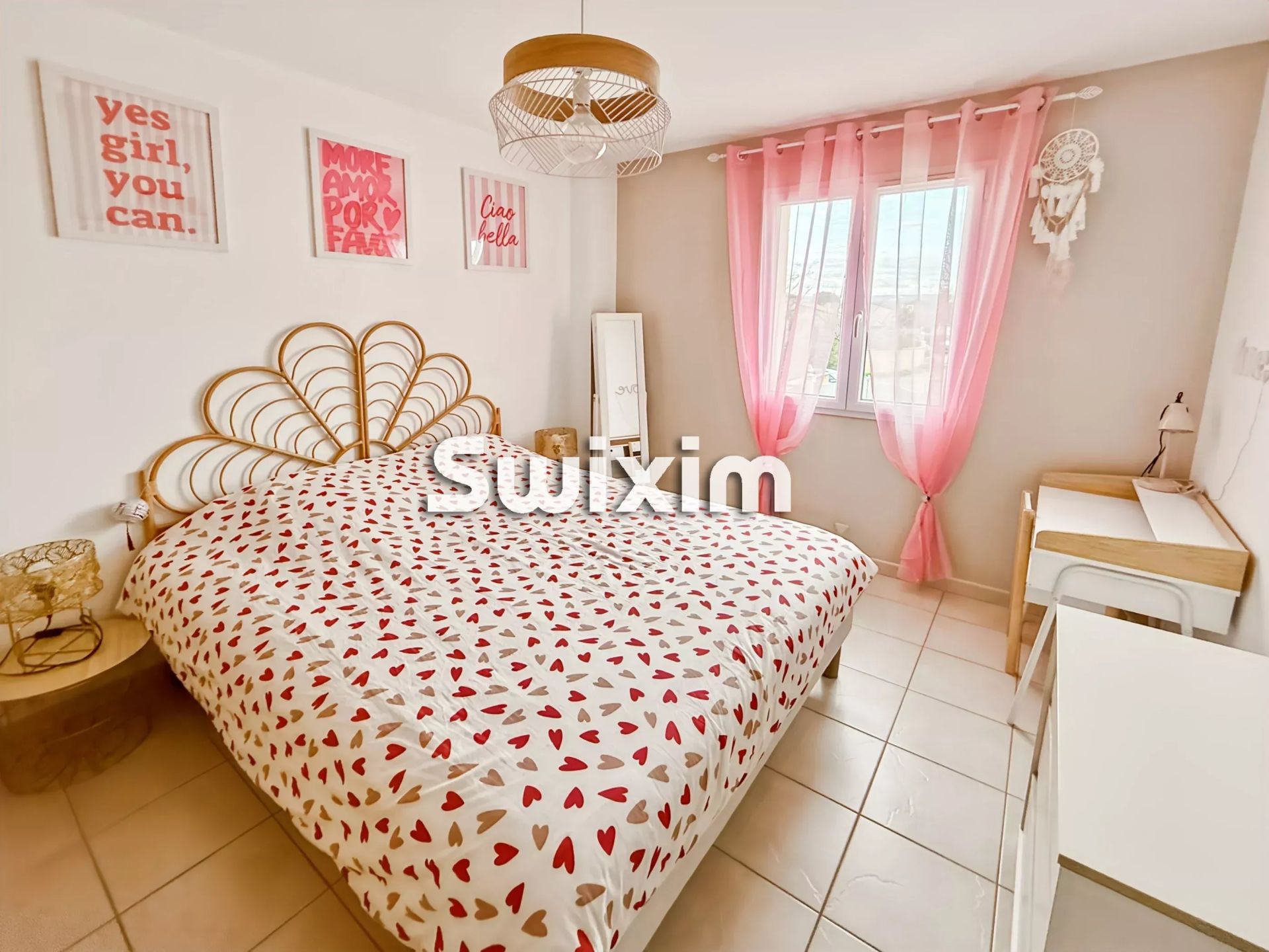 house 5 Rooms for sale on Pierrelatte (26700)