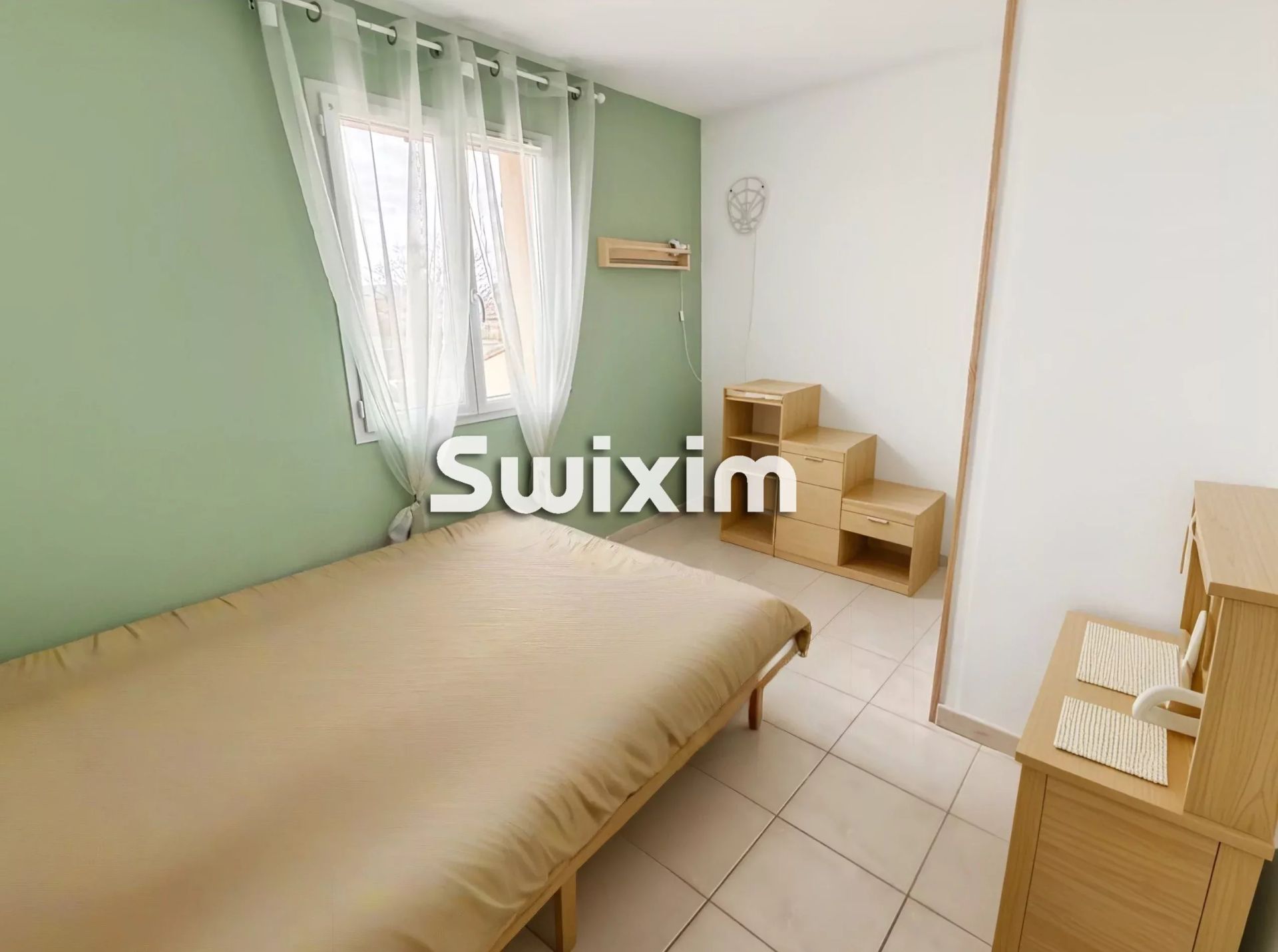 house 5 Rooms for sale on Pierrelatte (26700)