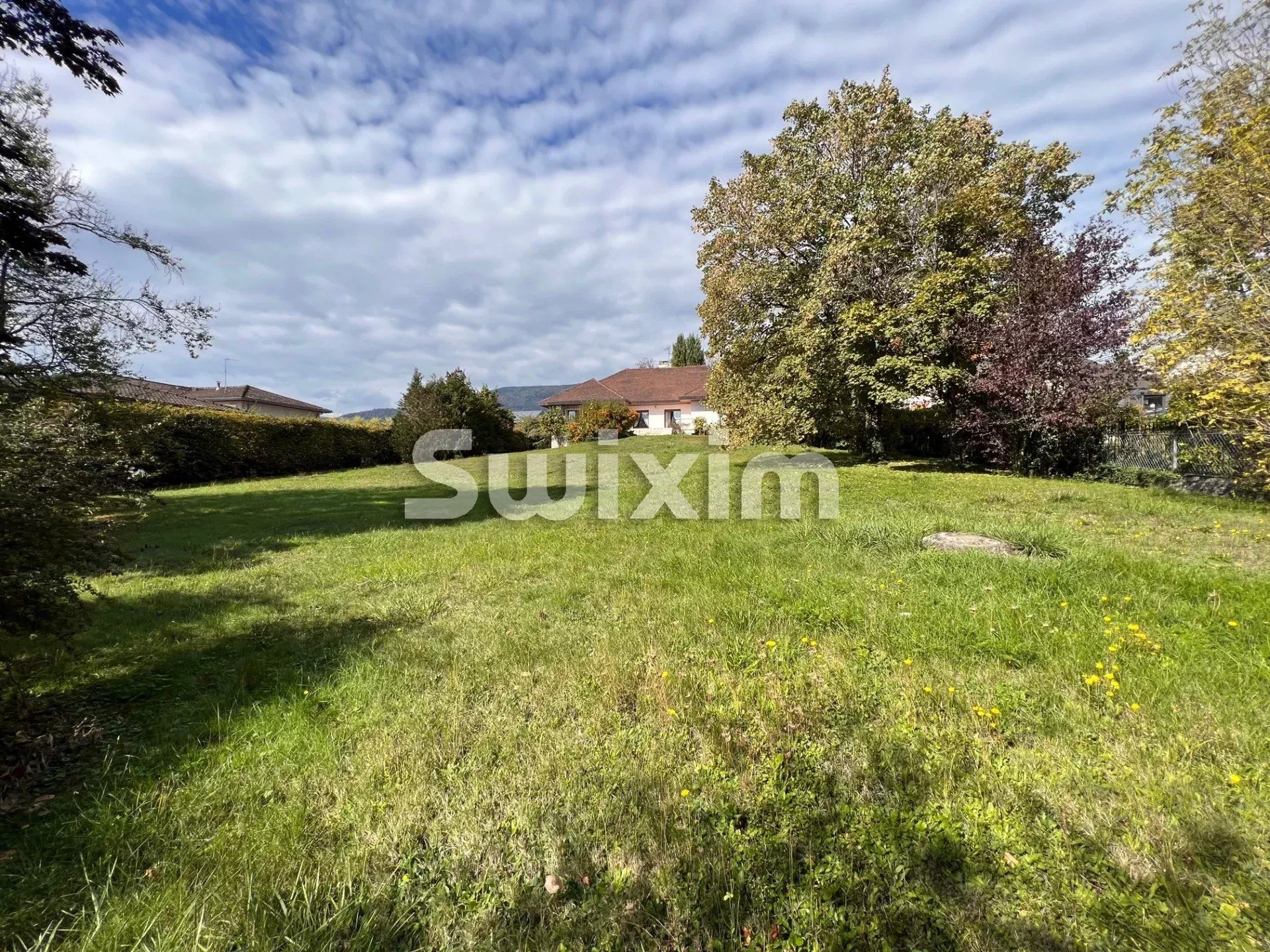 house 6 Rooms for sale on Divonne-les-Bains (01220)