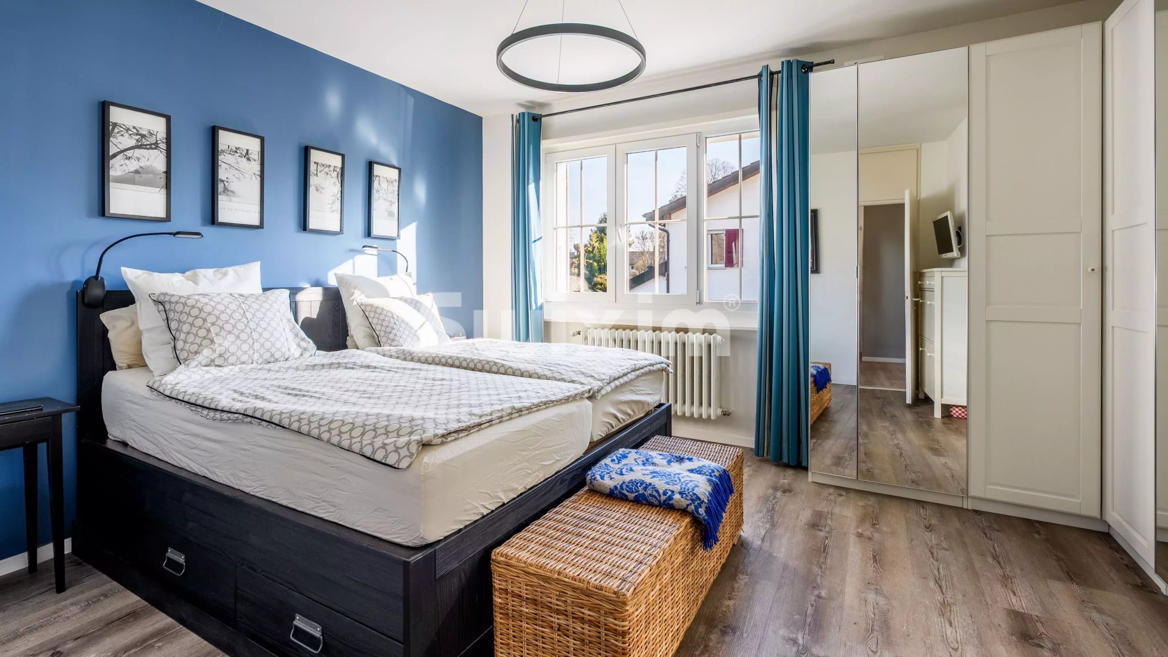 house 8 Rooms for sale on Lancy (1212)