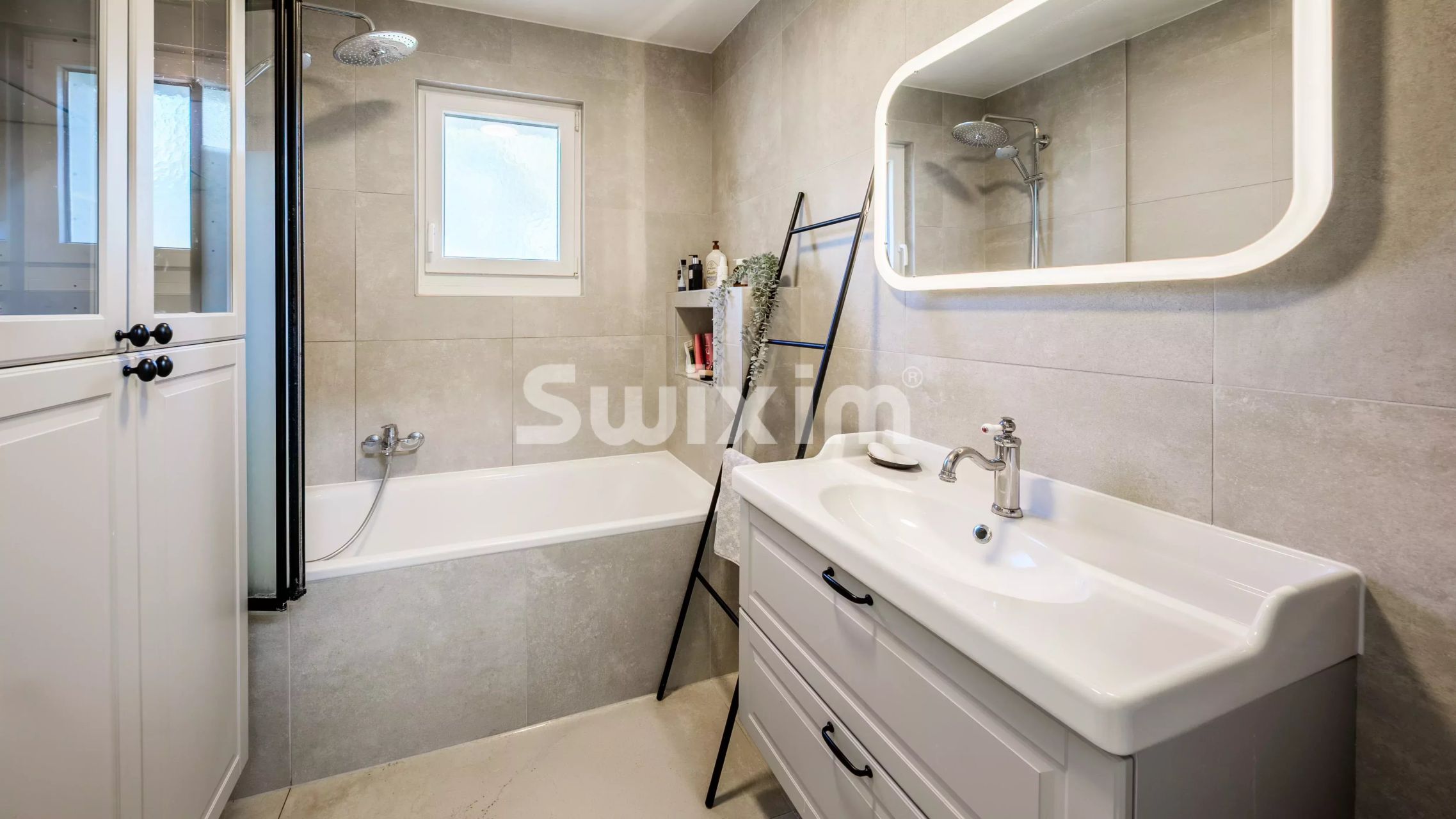 house 8 Rooms for sale on Lancy (1212)