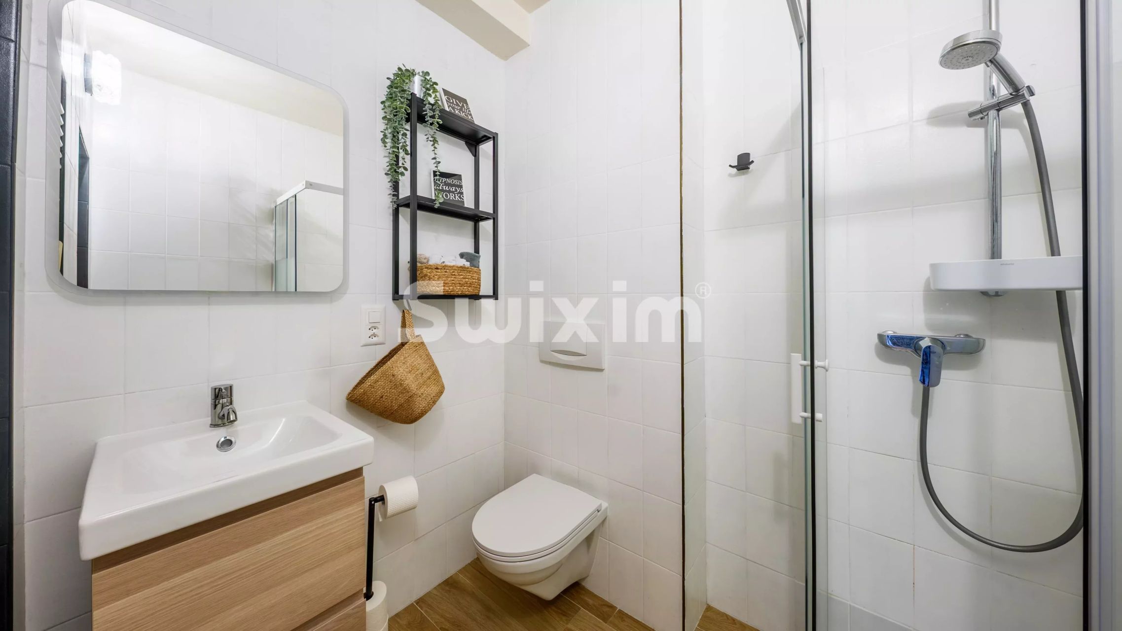 house 8 Rooms for sale on Lancy (1212)