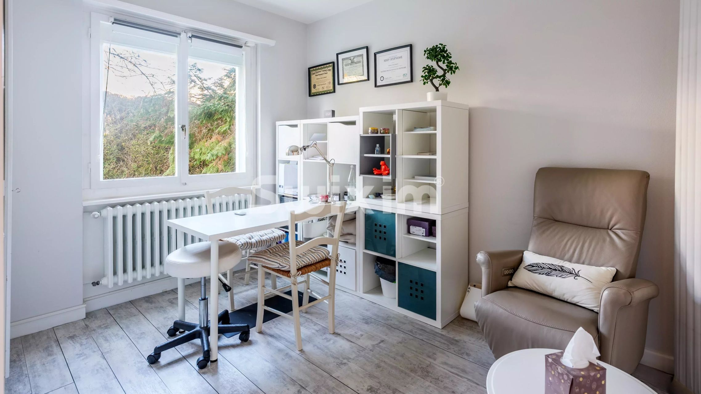 house 8 Rooms for sale on Lancy (1212)