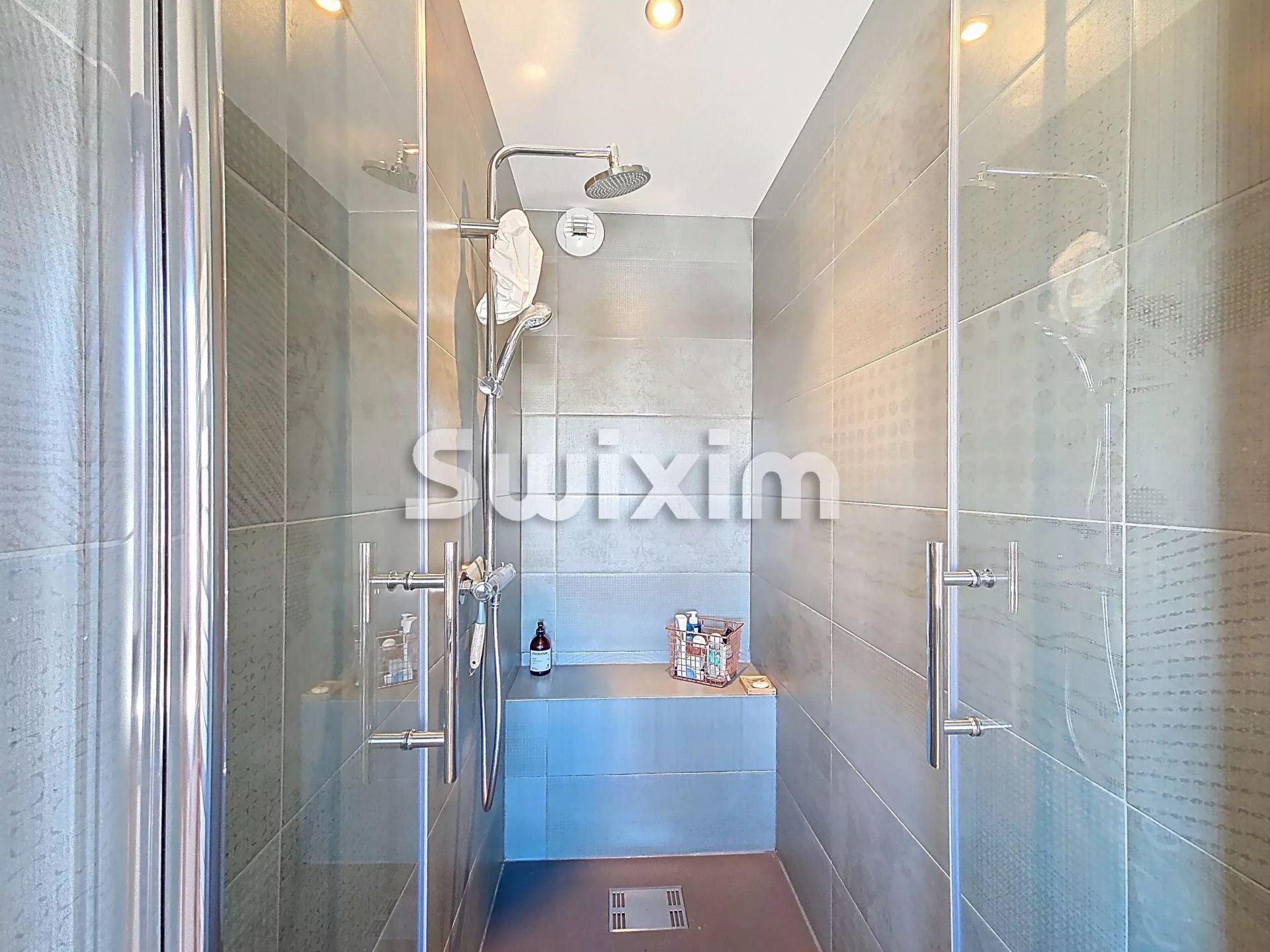 casa 11 Camere in vendita su Les Rousses (39220)