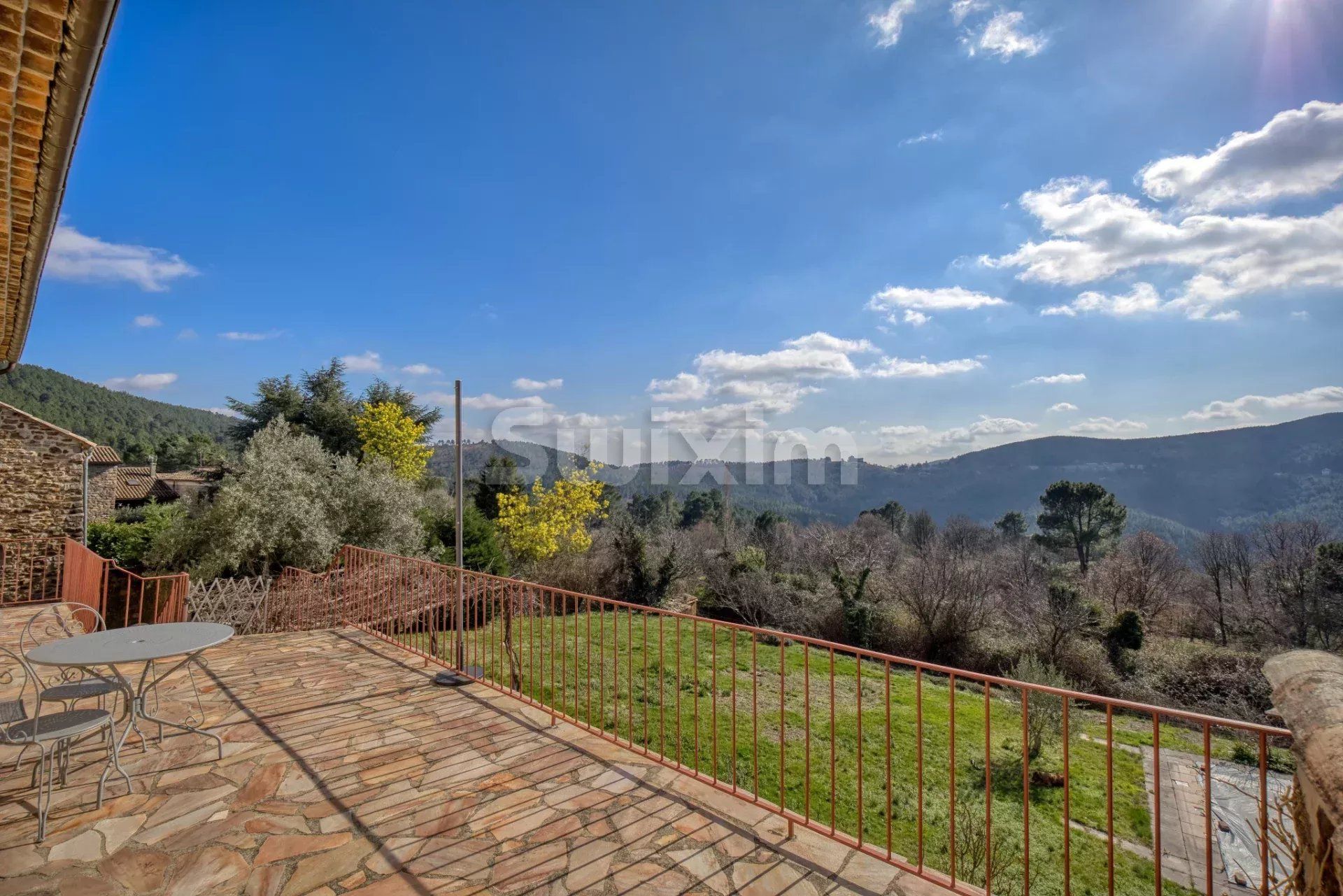 mas 7 Pièces en vente sur Portes (30530)