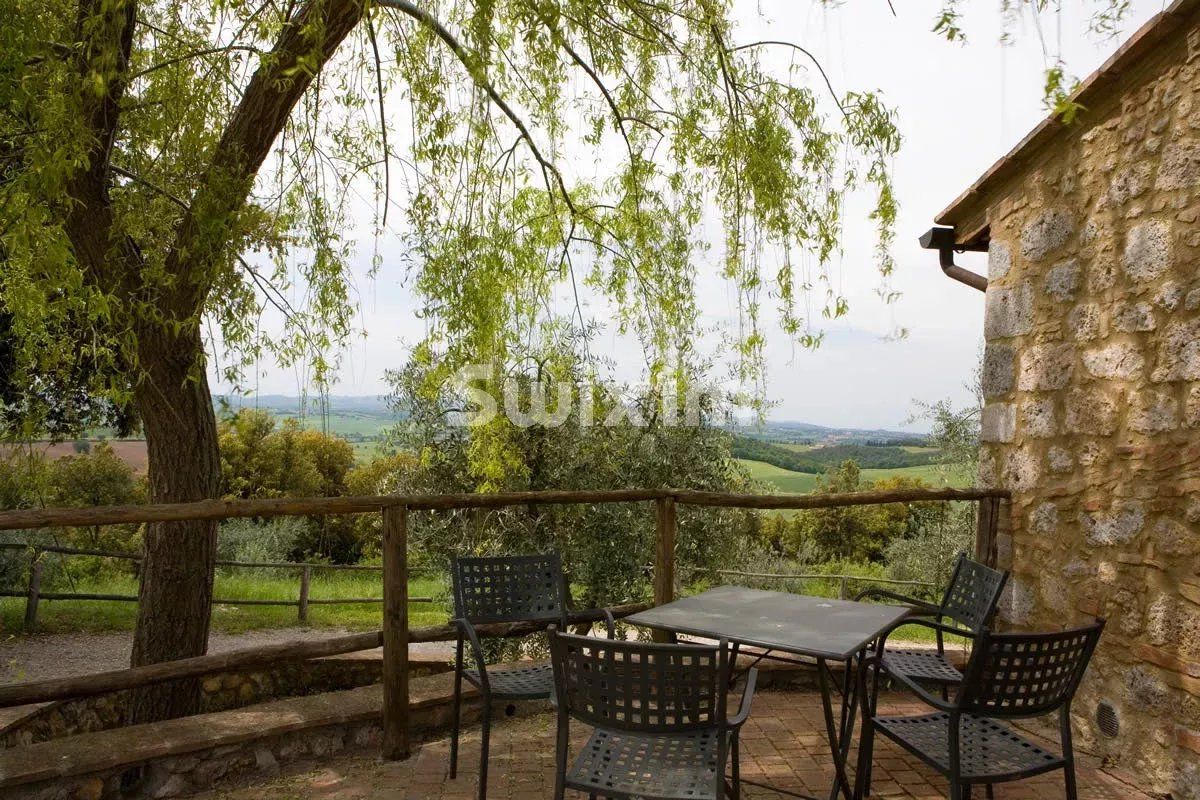 propriété 30 Pièces en vente sur Monteriggioni (53035)