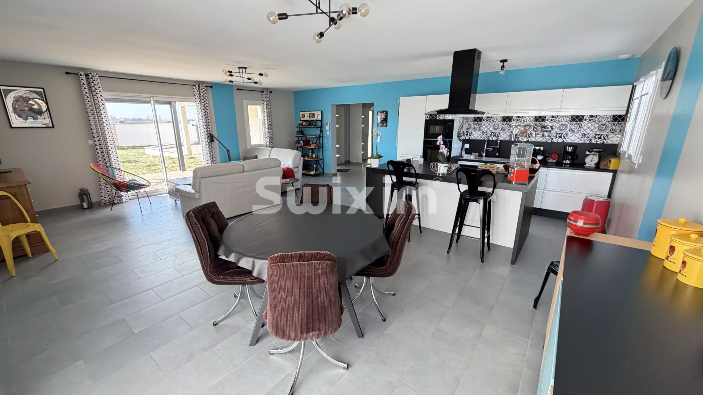 house 6 Rooms for sale on Auxonne (21130)