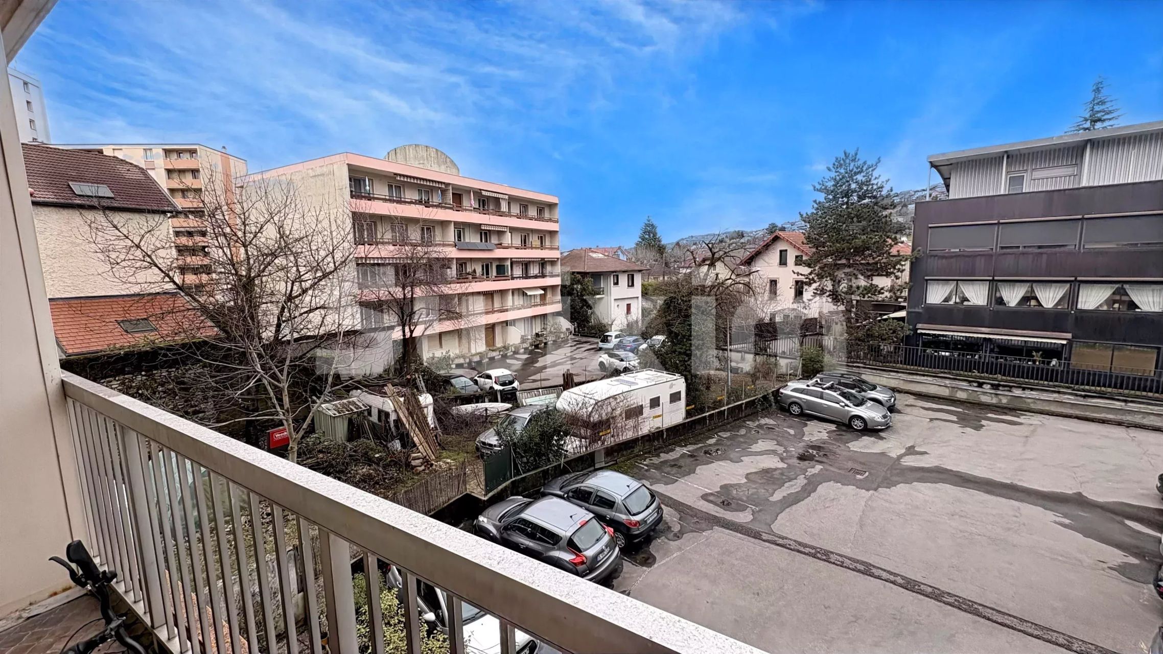 apartment 1 room for sale on Aix-les-Bains (73100)