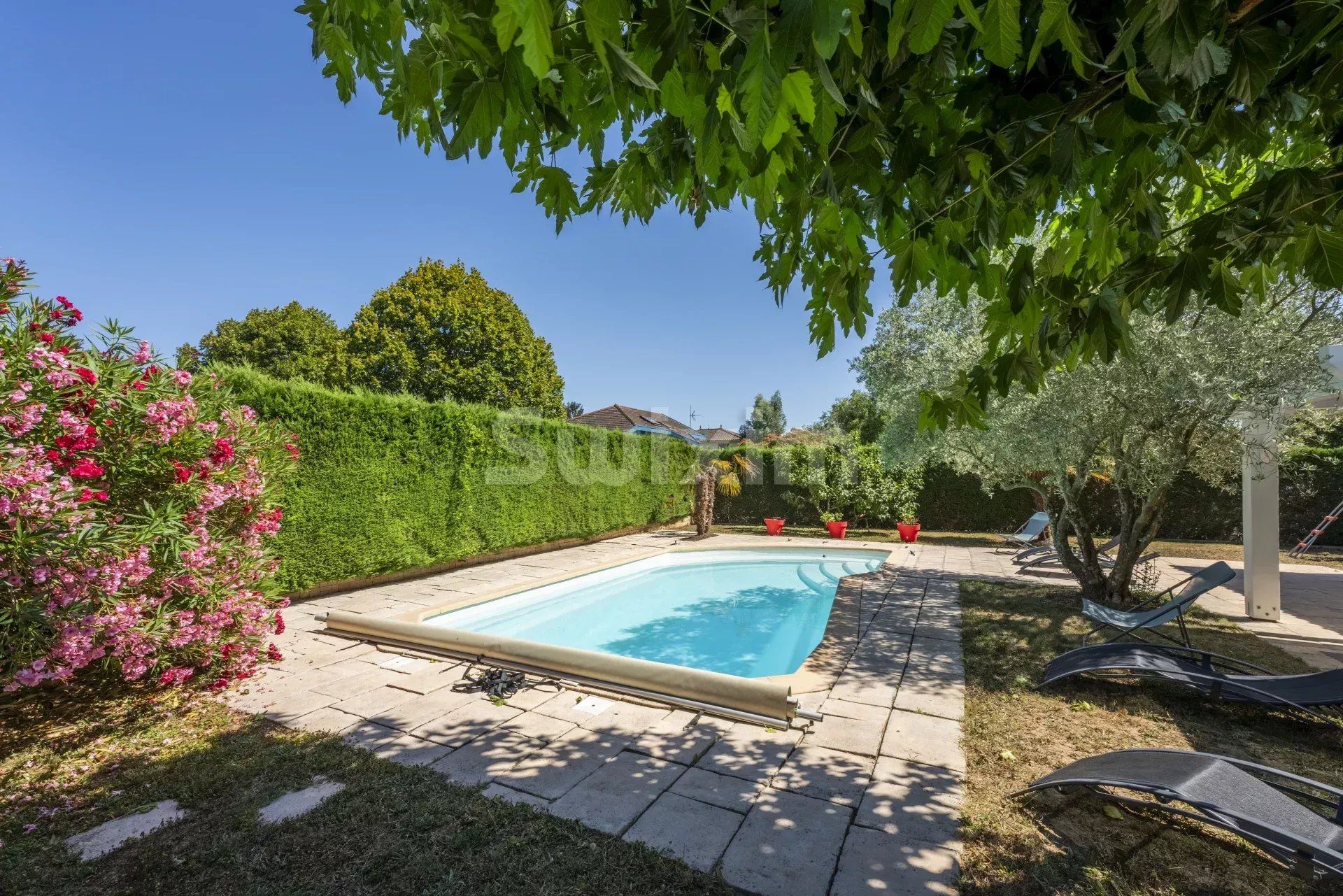 casa 8 Quartos para venda sobre Trévoux (01600)