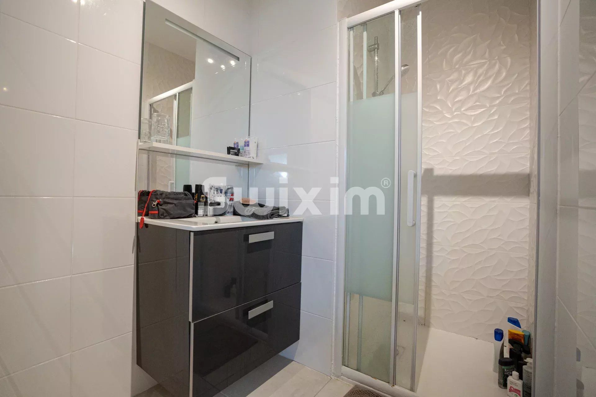 apartamento 4 Quartos para venda sobre Chevry (01170)