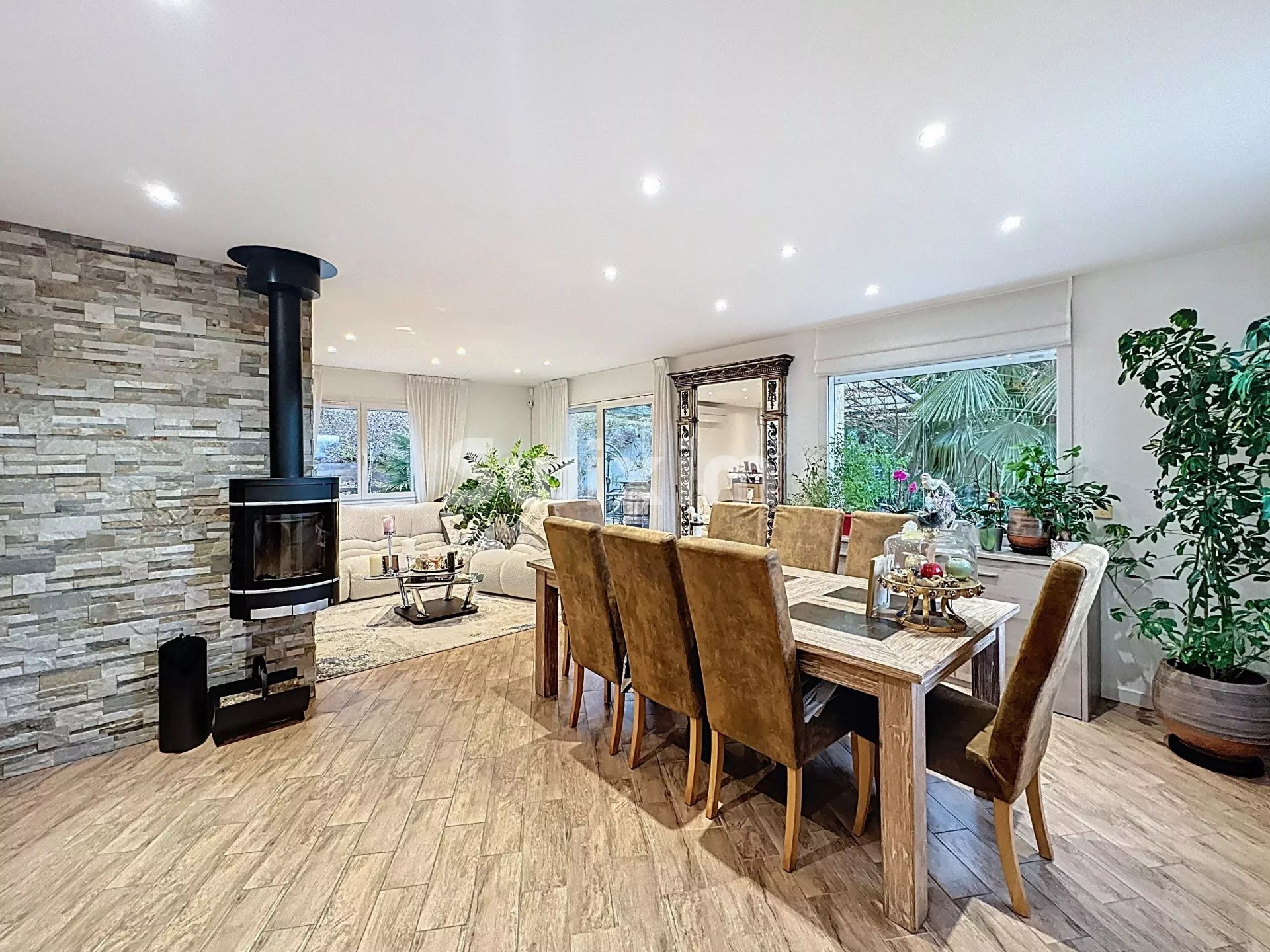 house 5 Rooms for sale on Massongy (74140)