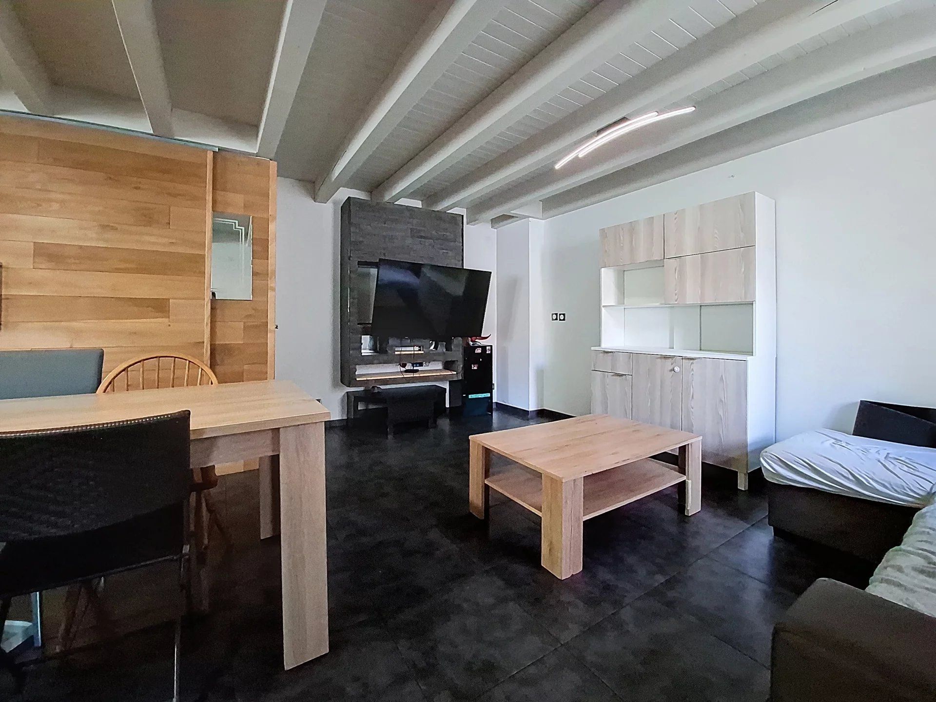 casa 4 Camere in vendita su Léaz (01200)