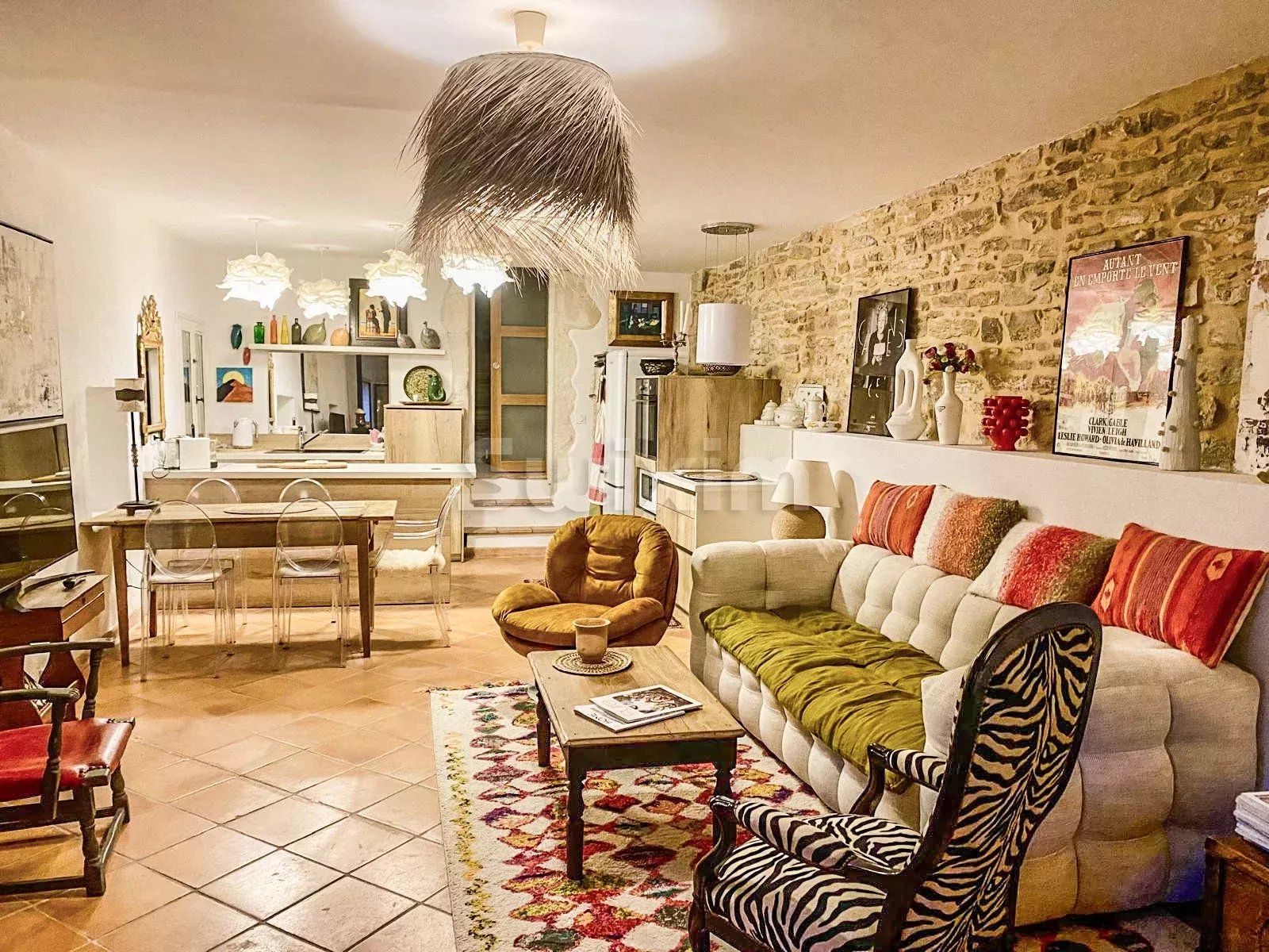 house 3 Rooms for sale on Uzès (30700)