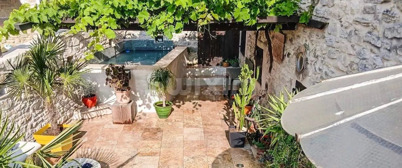 Sale House Uzès 3&nbsp;Rooms 84&nbsp;m²