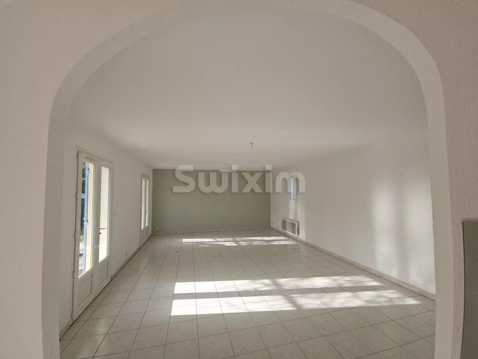 villa 4 Camere in vendita su Rochefort-du-Gard (30650)