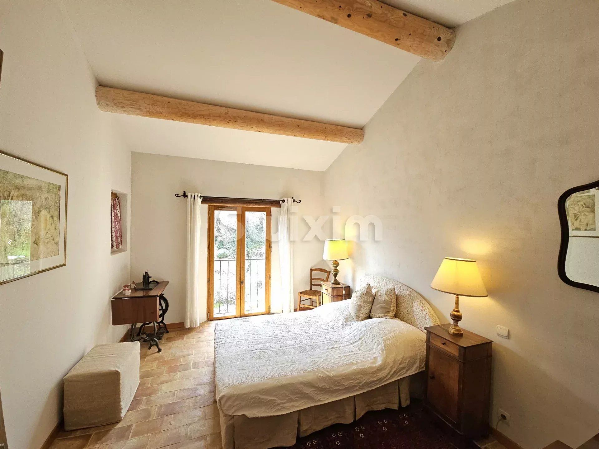 casa 5 Camere in vendita su Castillon-du-Gard (30210)