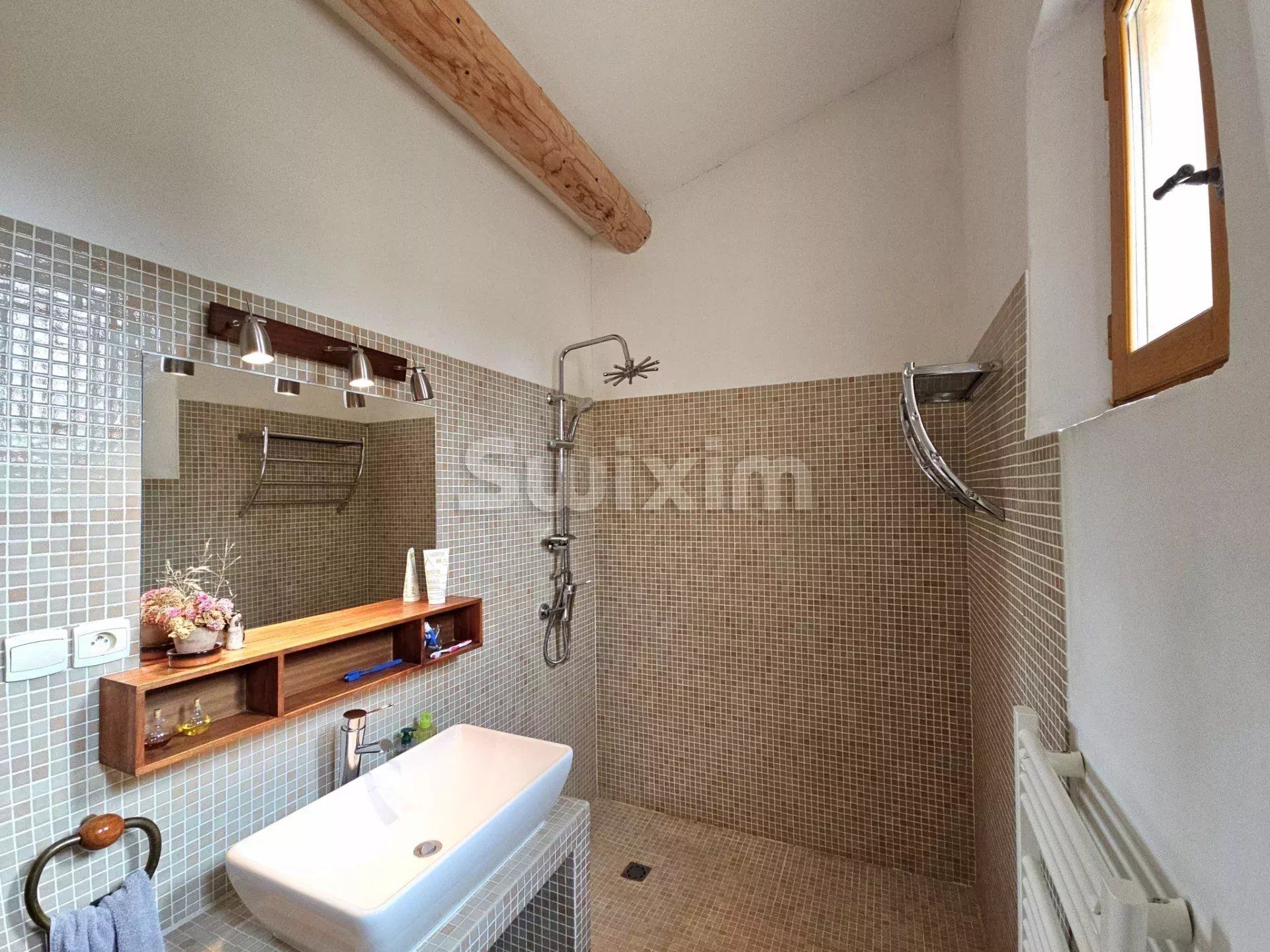 casa 5 Camere in vendita su Castillon-du-Gard (30210)