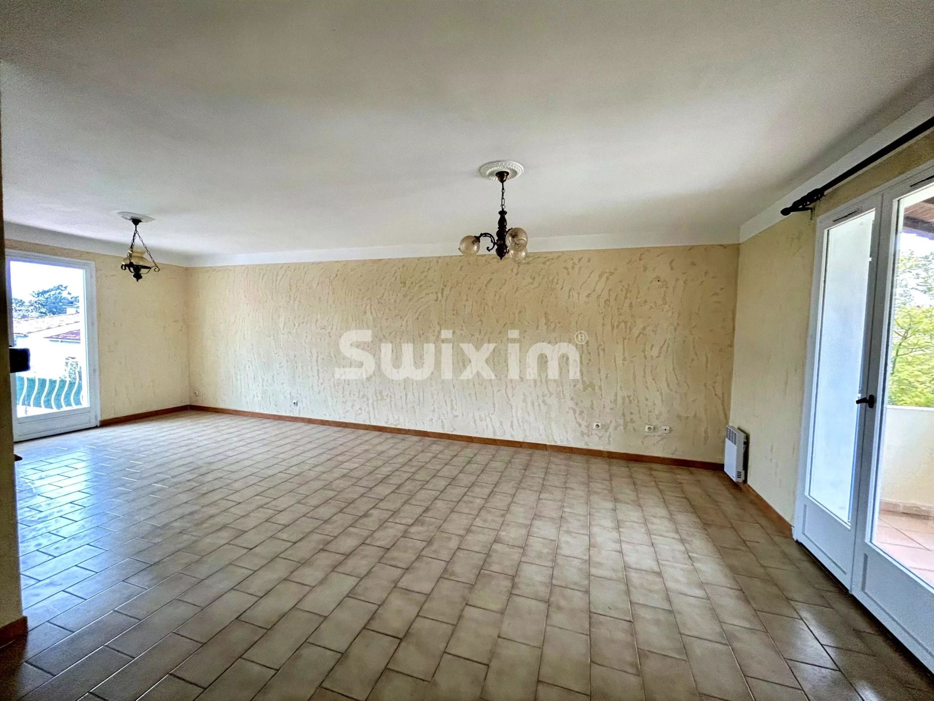 villa 9 Pièces en vente sur Le Muy (83490)