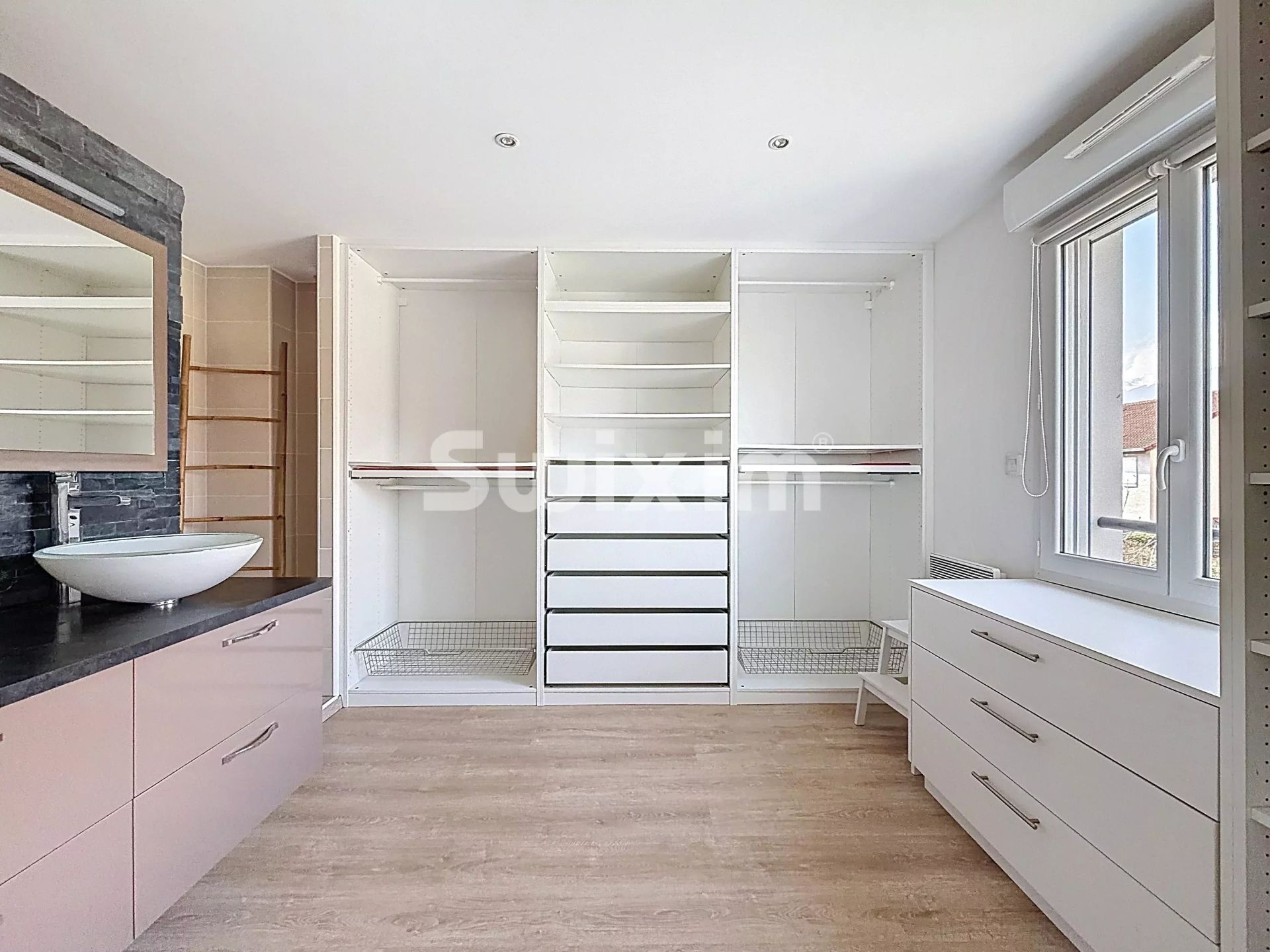 maison 5 Pièces en vente sur Saint-Genis-Pouilly (01630)