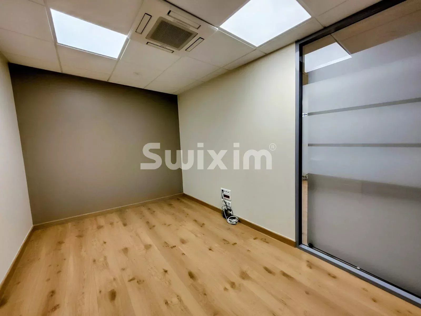 commercial local for rent on Divonne-les-Bains (01220)