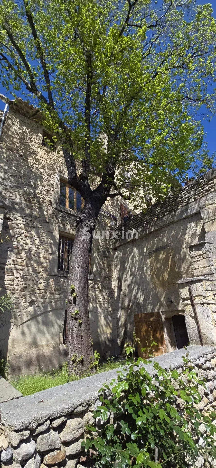 hôtel particulier 8 Pièces en vente sur Visan (84820)