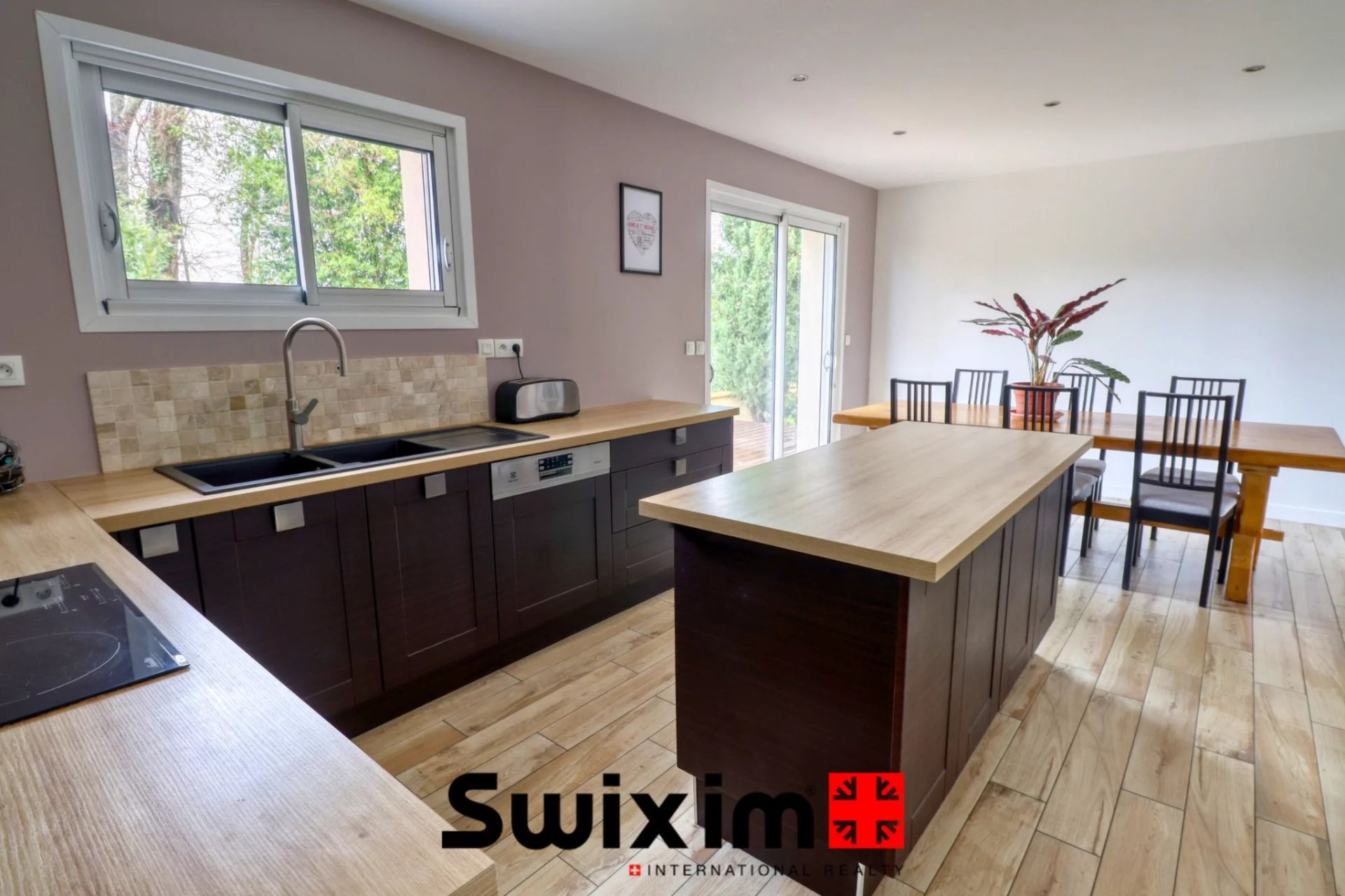 house 6 Rooms for sale on Ludon-Médoc (33290)