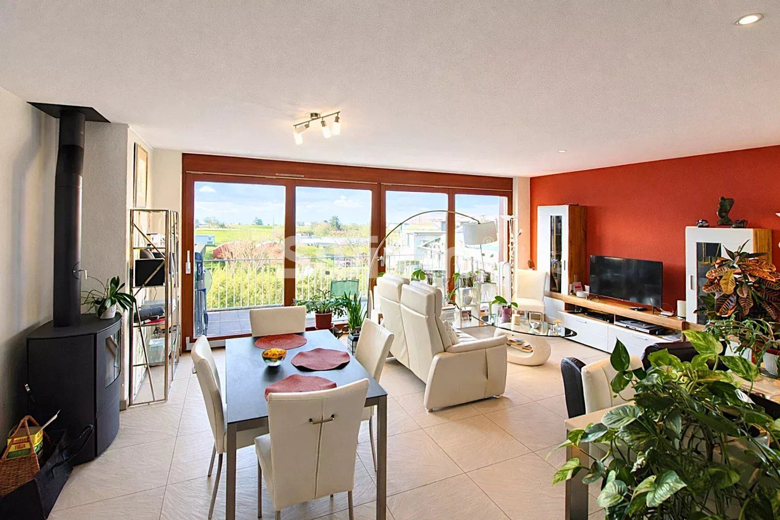 apartment 5 Rooms for sale on Plan-les-Ouates (1228)