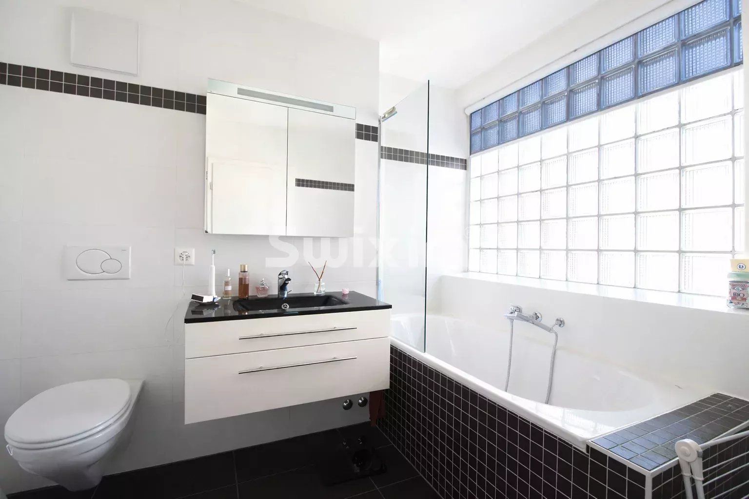 apartment 5 Rooms for sale on Plan-les-Ouates (1228)