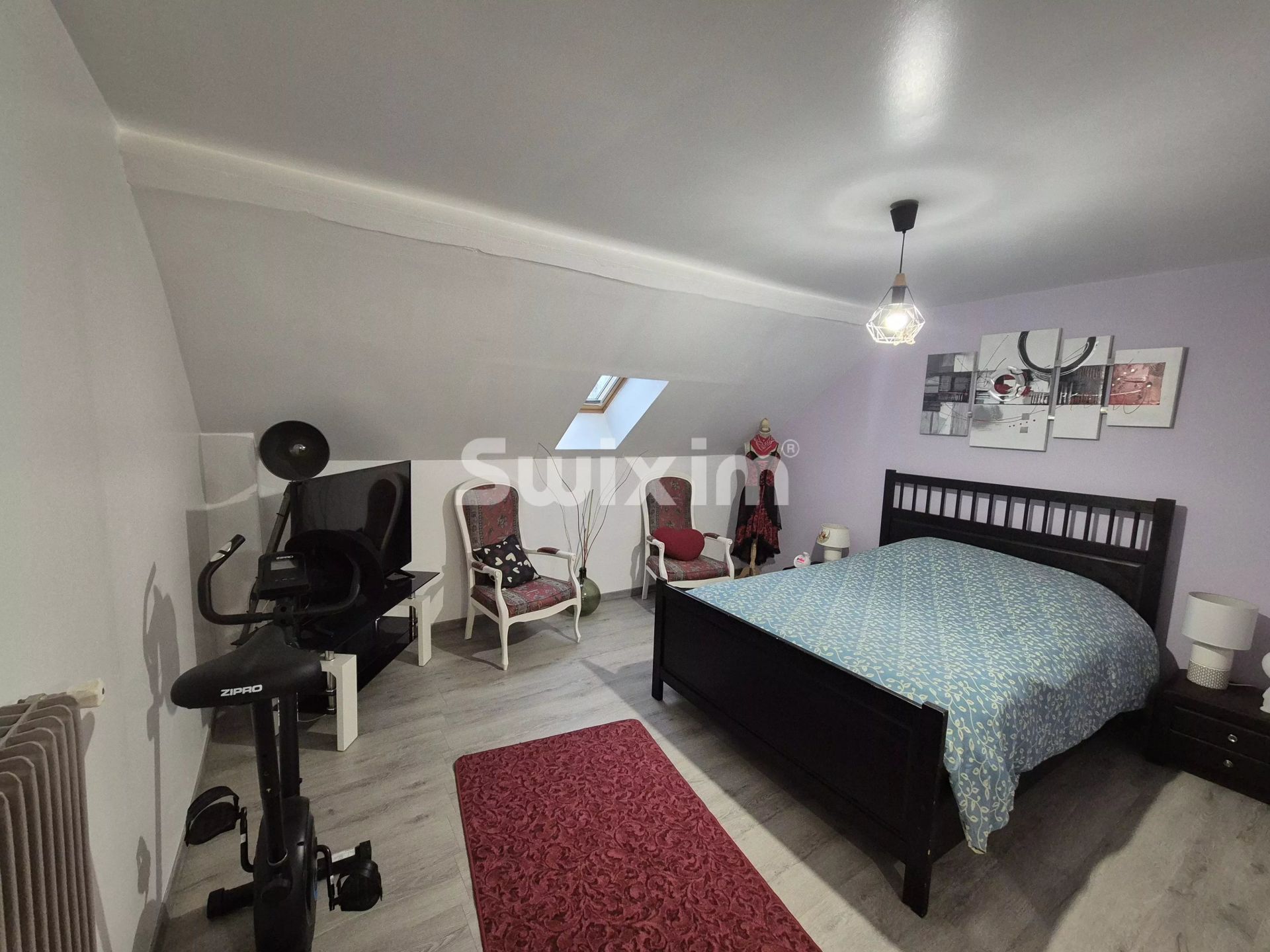 house 6 Rooms for sale on Chaussin (39120)