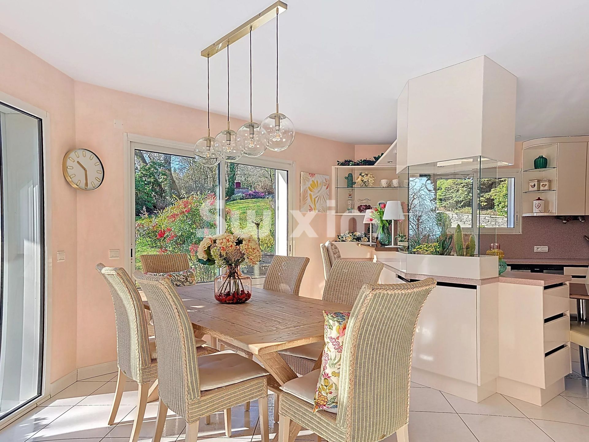 maison 4 Pièces en vente sur Échenevex (01170)