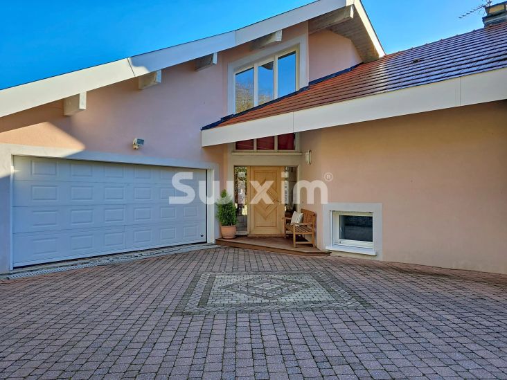 Vente Maison Échenevex 4&nbsp;Pièces 302&nbsp;m²