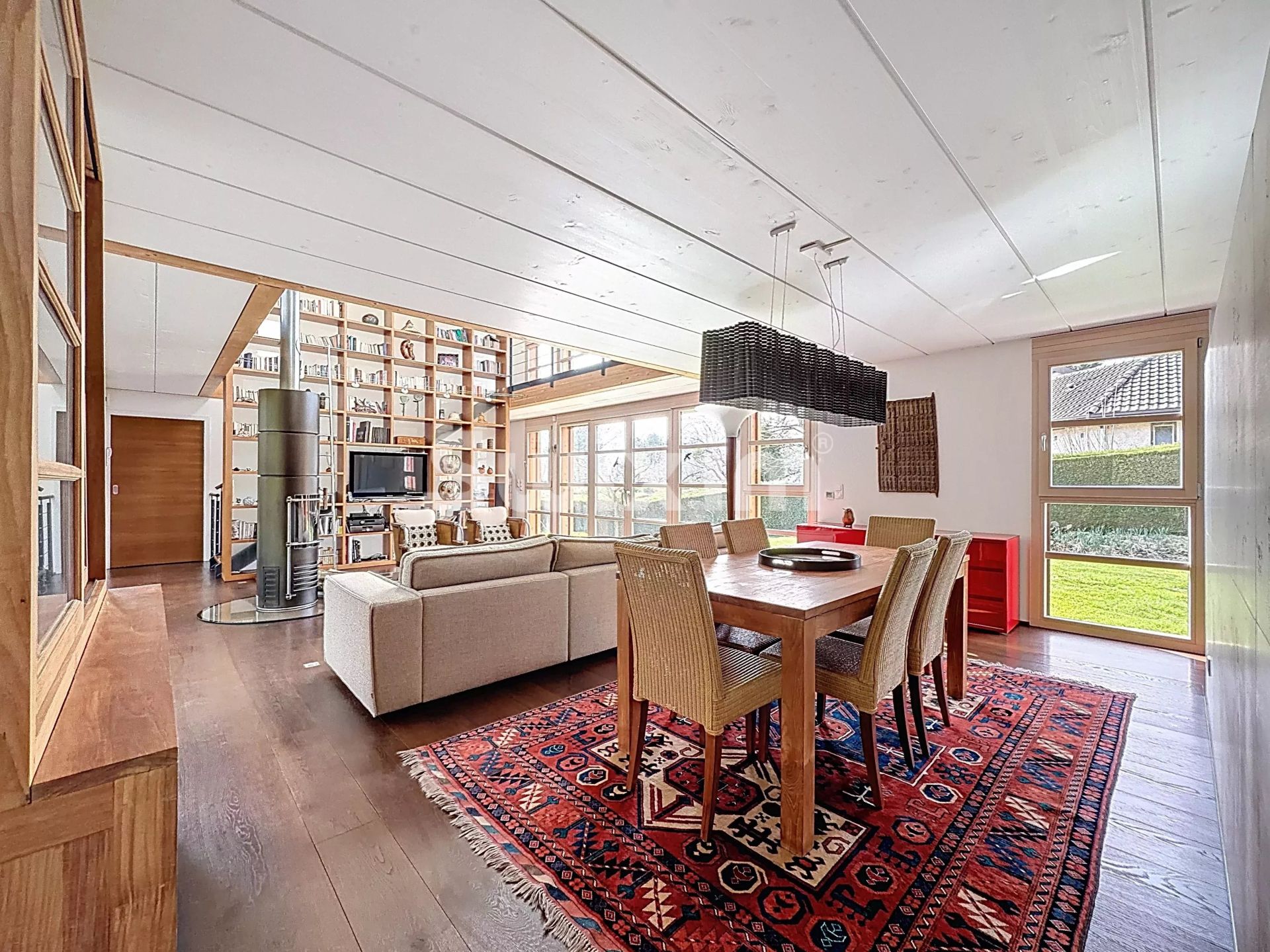 casa 8 Quartos para venda sobre Divonne-les-Bains (01220)